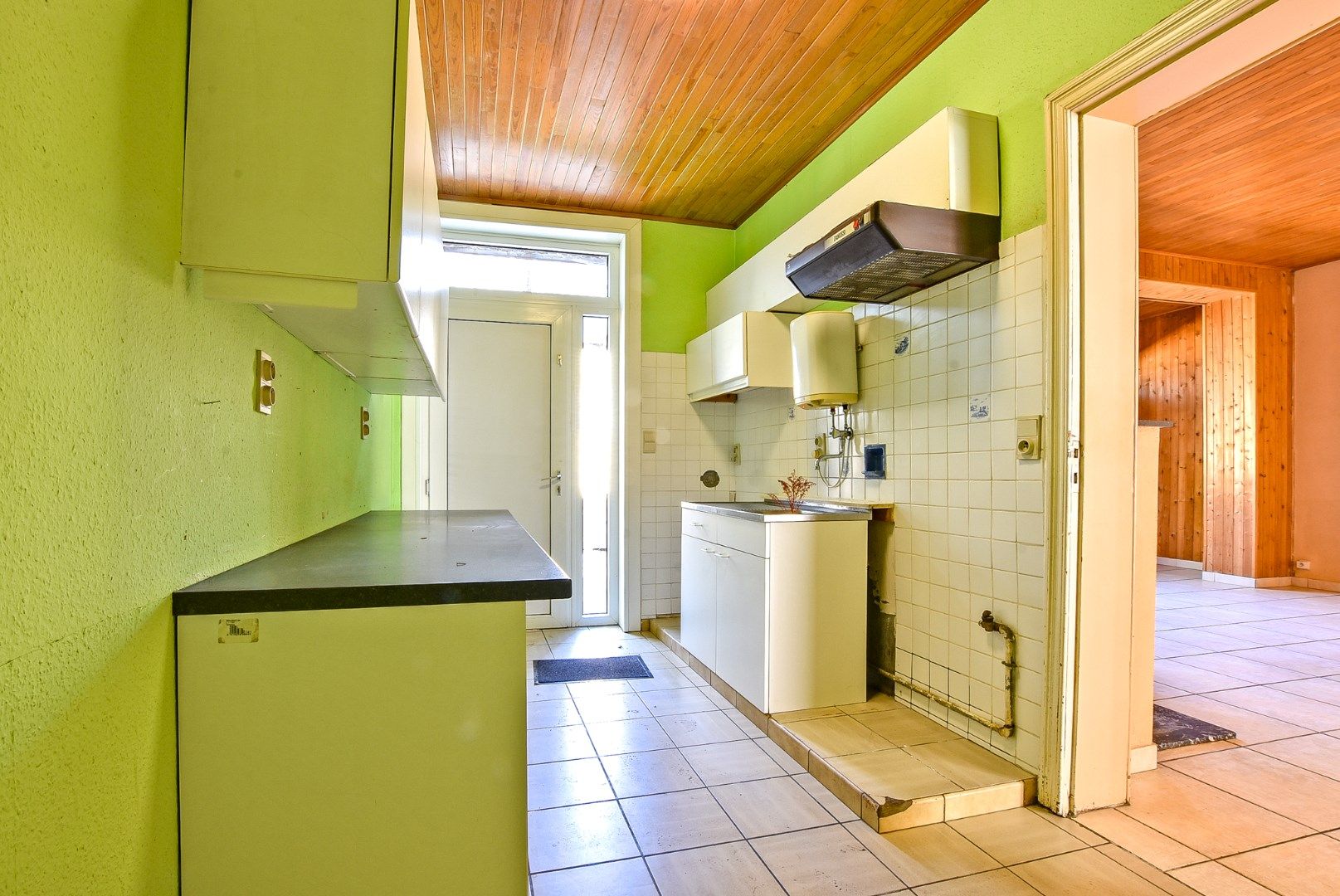 Charmante woning met opslagplaats in centrum Diksmuide! foto 7