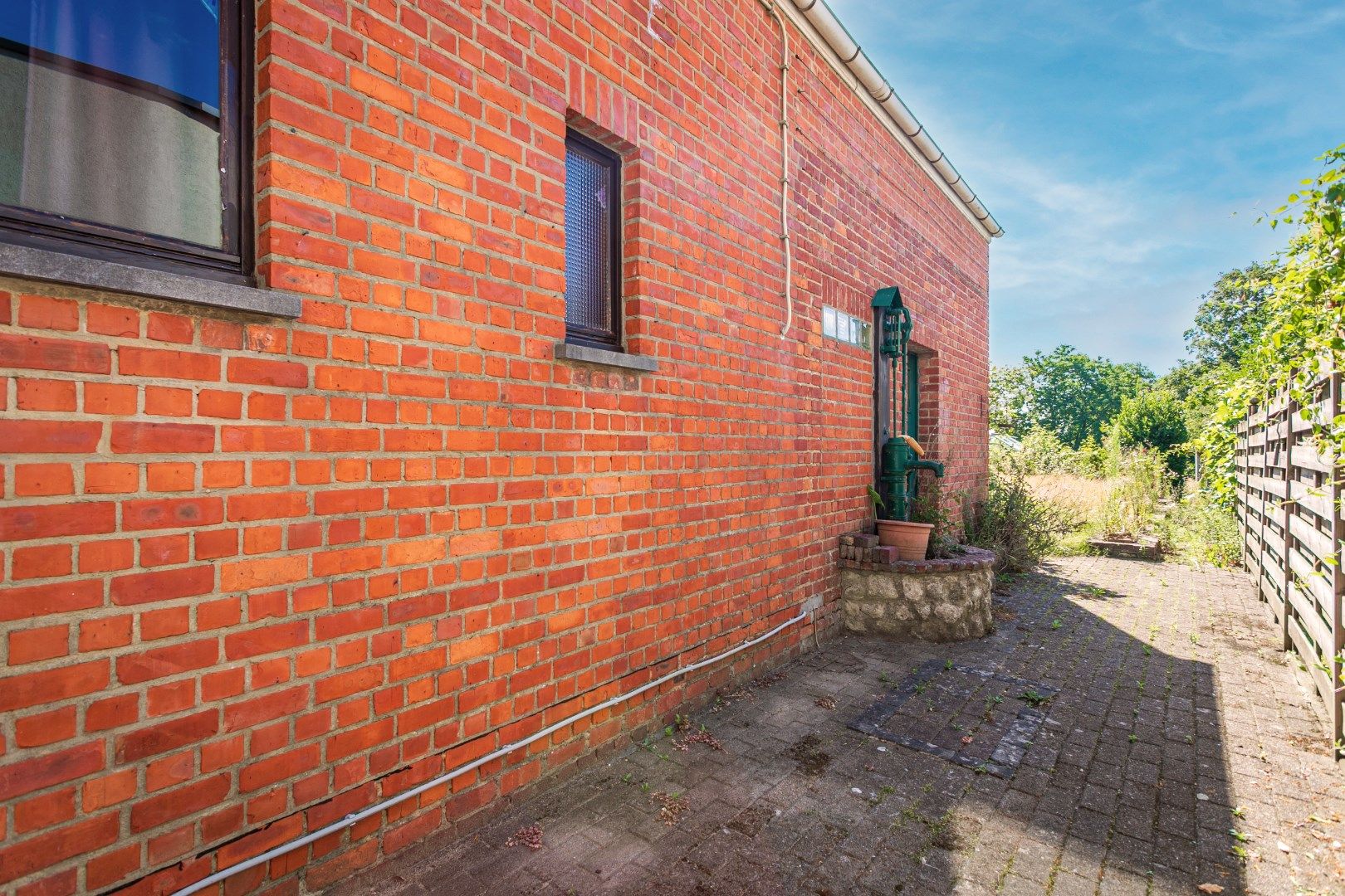 Te renoveren 3-gevelwoning met 3 slaapkamers en tuin foto 11