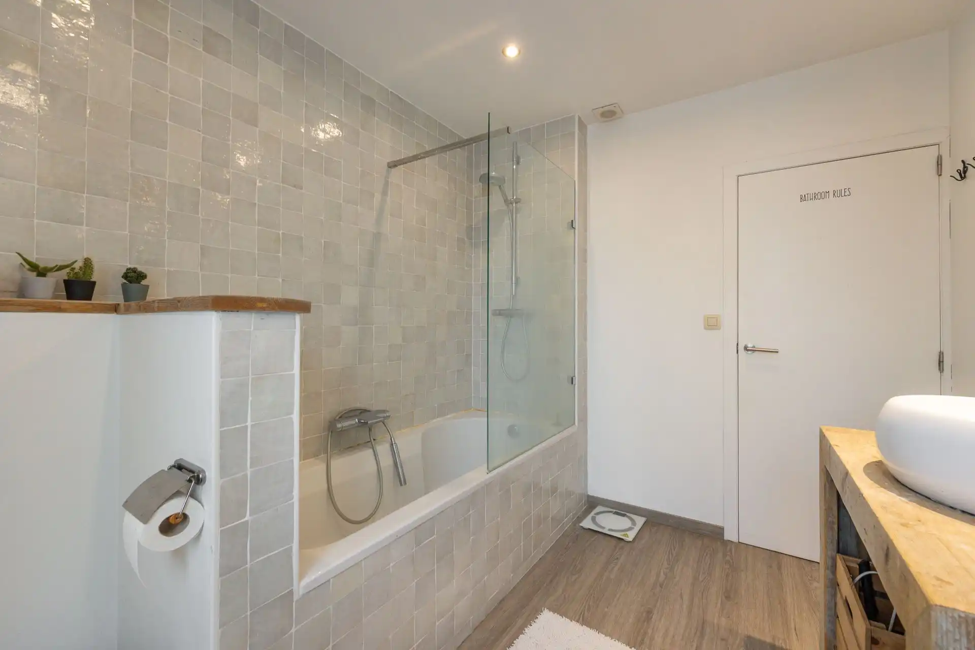 Sfeervolle gezinswoning met zonnige tuin in Mortsel foto 18