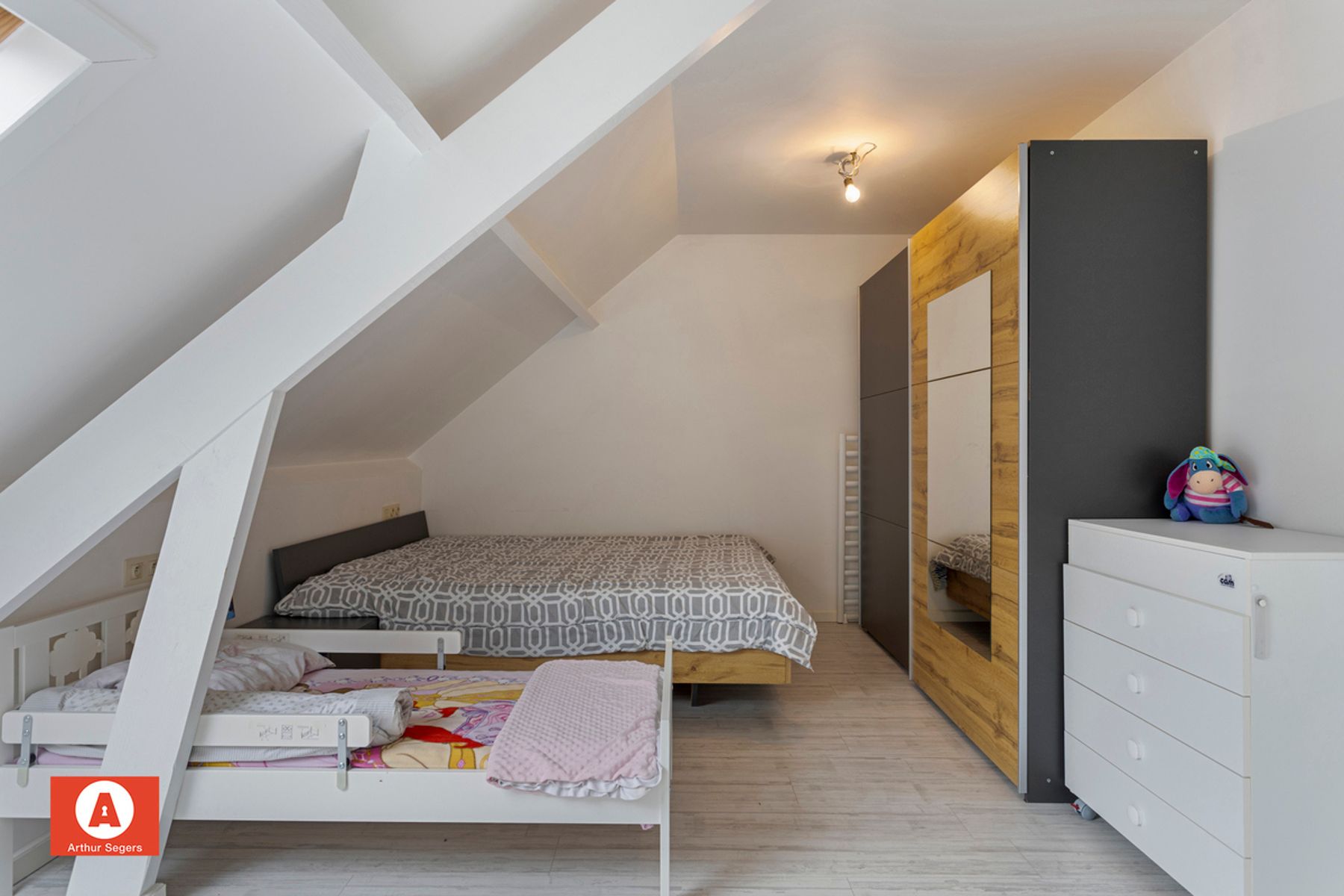 Gerenoveerde gezinswoning met 3 slaapkamers nabij de Schelde foto 18
