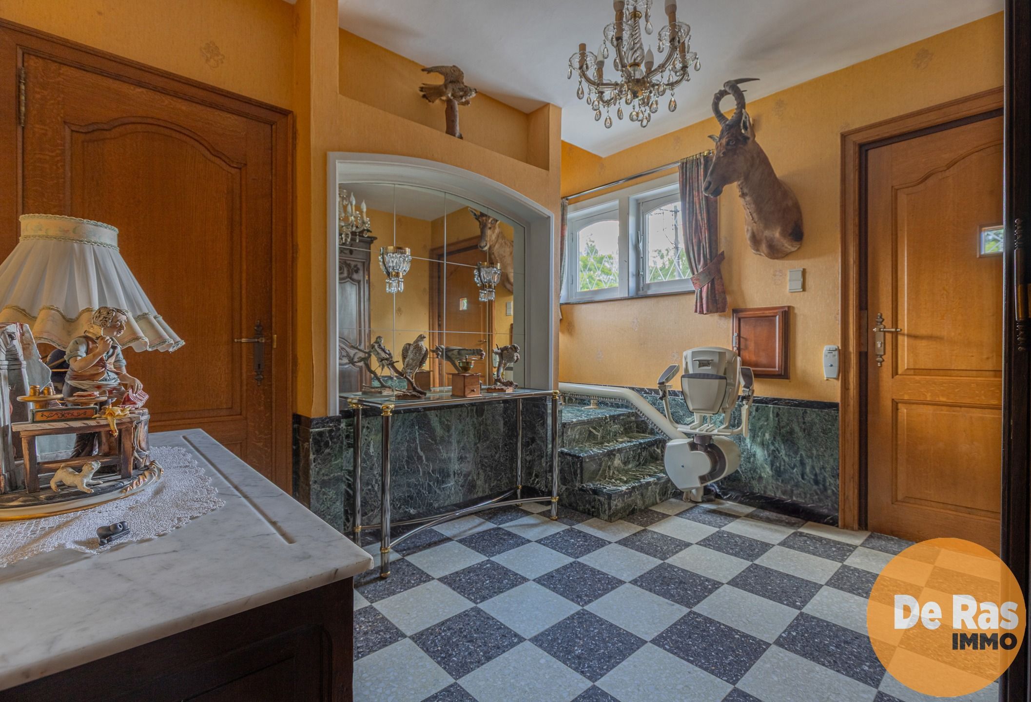 AALST – Halfopen bebouwing met villa-allure op 3114 m² foto 4