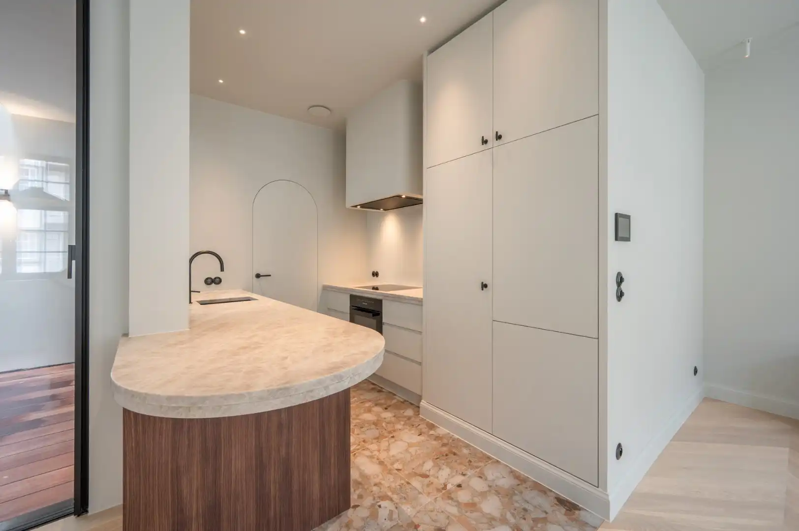 Luxueus afgewerkte nieuwbouwwoning met 4 slaapkamers op enkele stappen van de zee in Heist-aan-Zee foto 14