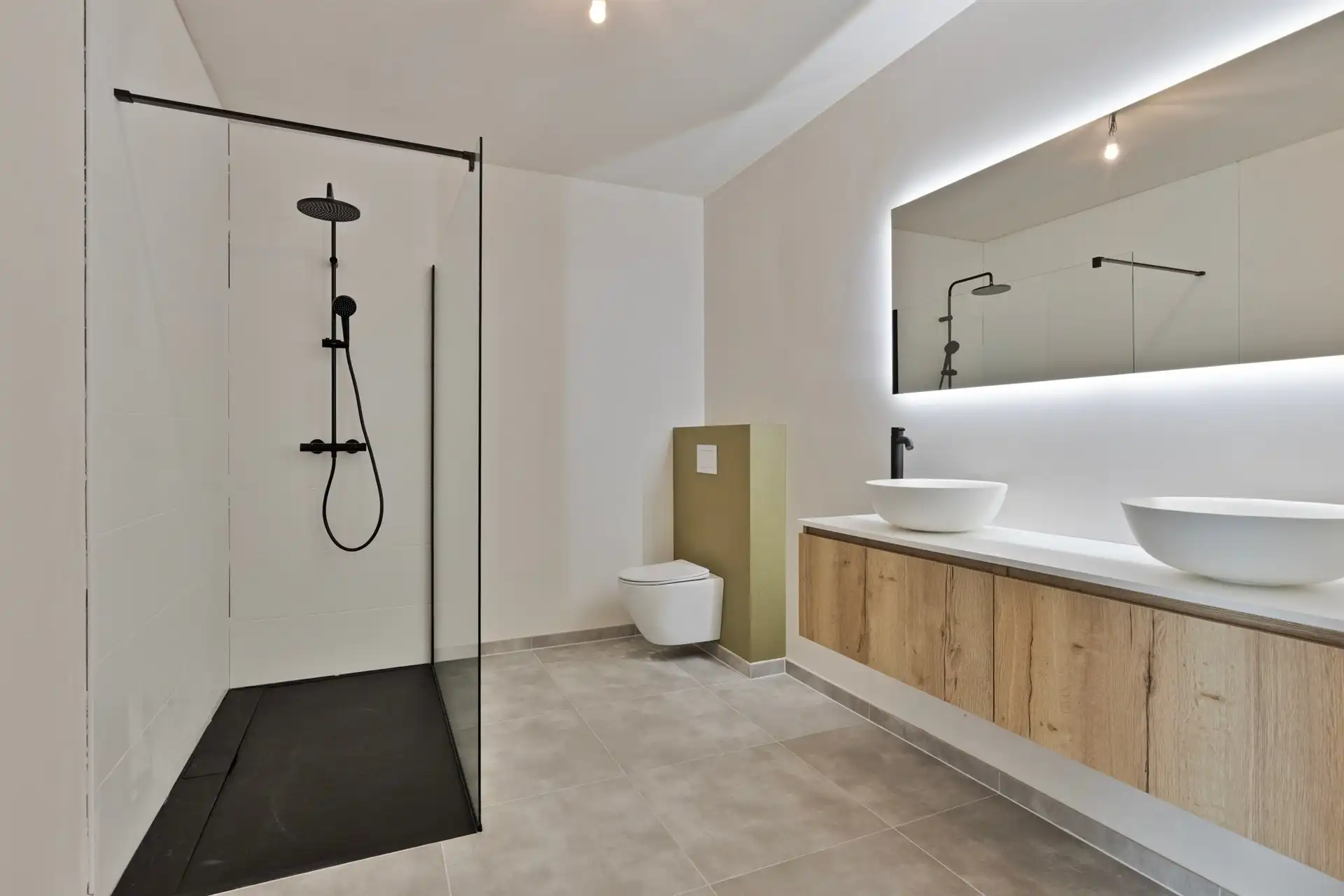 Nieuwbouw duplex-appartement met garage onder registratierechten! foto 14