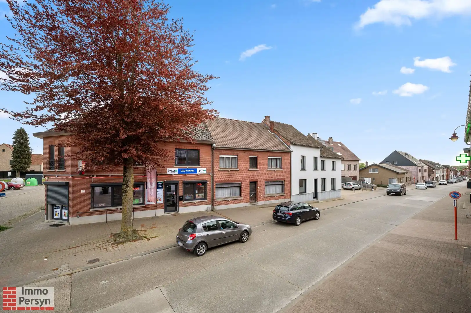 Te renoveren woning met zuidtuin en achteringang met garages foto 32