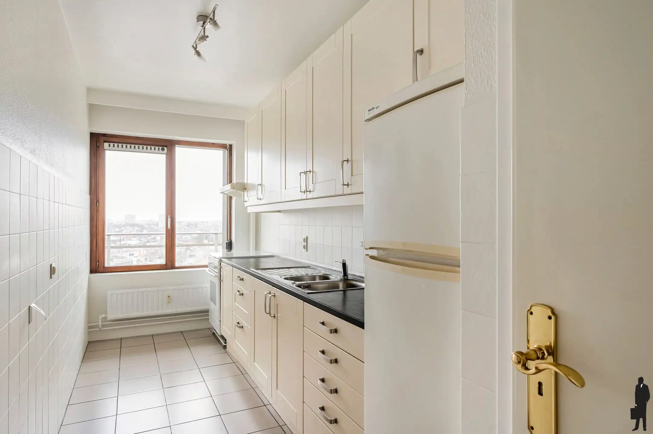 Instapklaar appartement met panoramisch uitzicht. foto 6