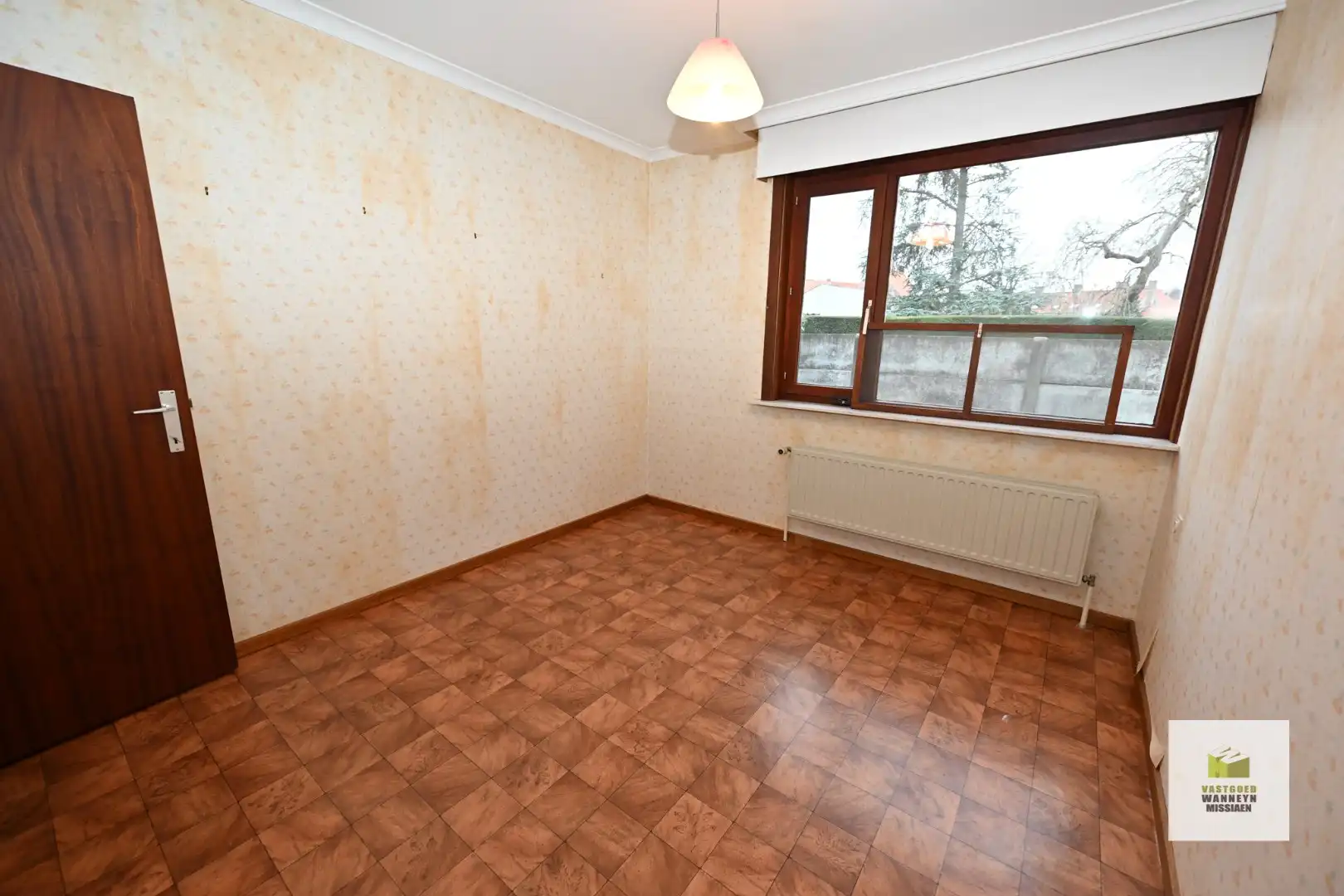 Ruime onderkelderde woning met 4 slpk en garage op rustige ligging in het centrum  foto 18