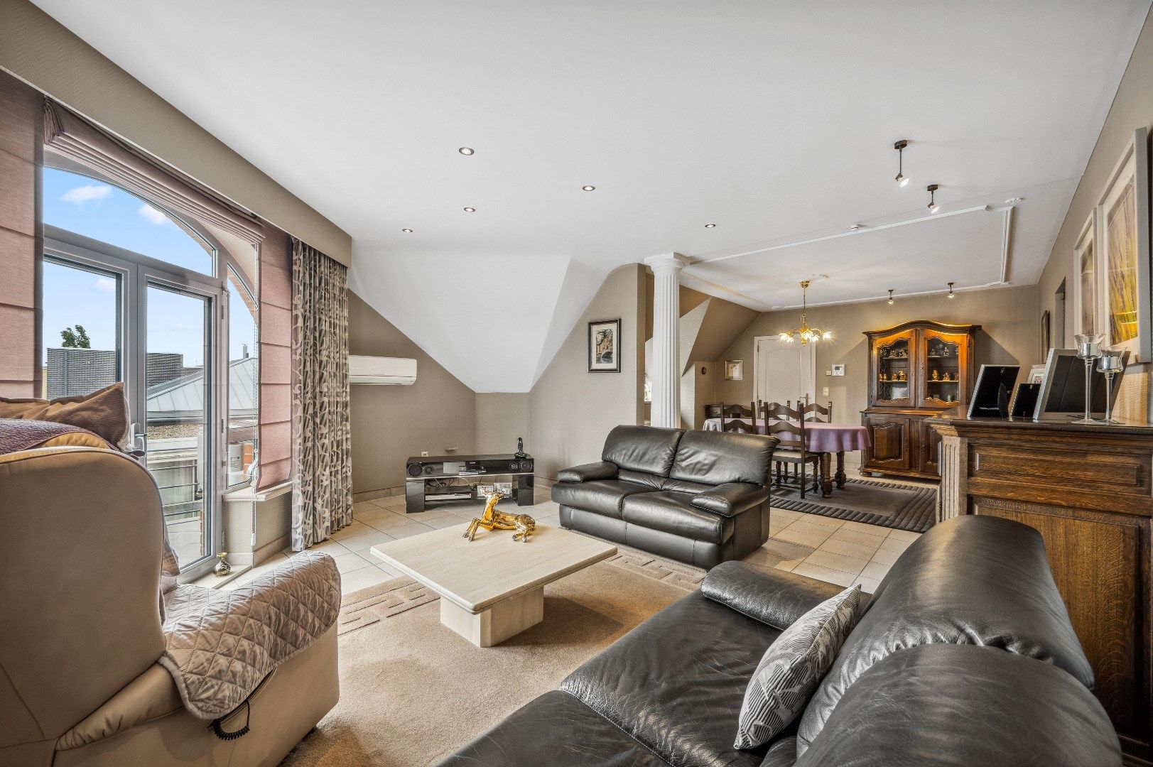 Instapklaar appartement te centrum Tienen foto 8