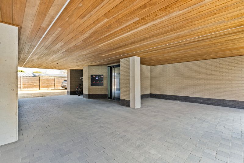 App  (113m2), terras en overdekte parkeerpl. aan 6% btw! foto 3