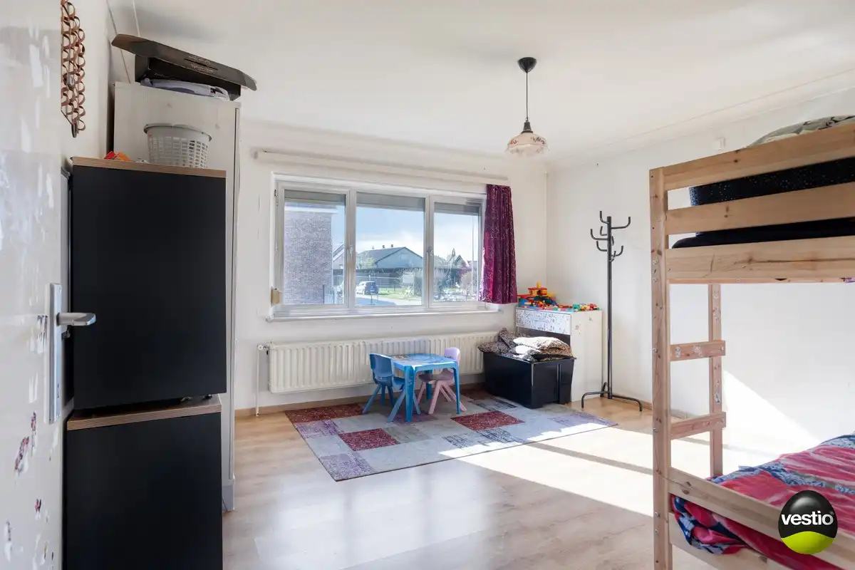 RUIME OPEN BEBOUWING (OB) MET 3 SLAAPKAMERS, GARAGE EN KELDER OP HOEKPERCEEEL VAN 6A67CA. foto 27