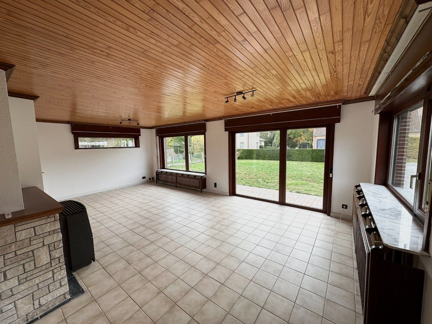 Gerenoveerde bungalow in Heusden met 3 slaapkamers en tuin  foto 2