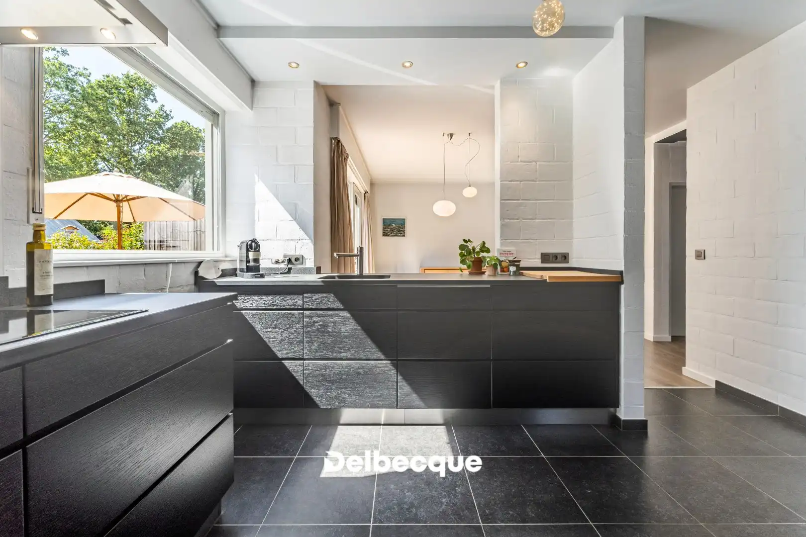 Perfect onderhouden halfopen woning met ruime tuin in residentiële woonwijk te St-Kruis foto 11