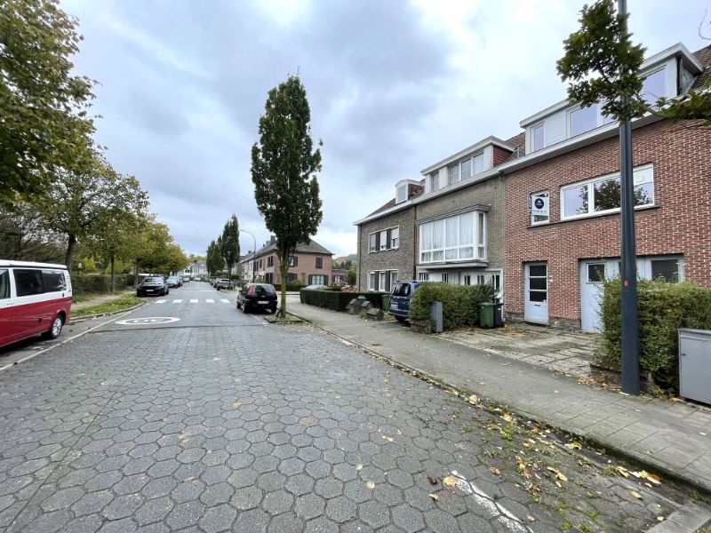 Rustig gelegen bel-etage woning met zuidgerichte tuin in groene omgeving foto 1