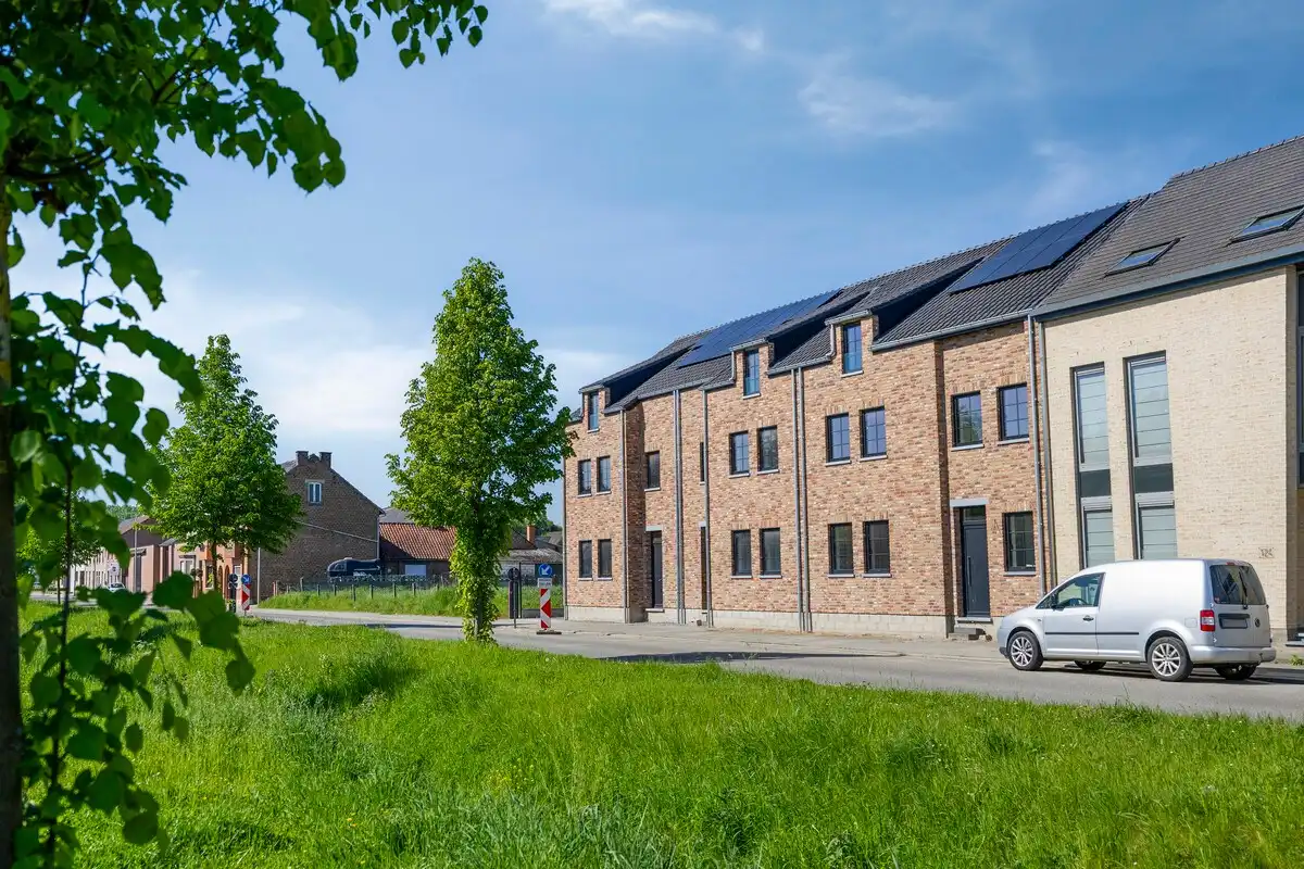 DRIE NIEUWE BEN-WONINGEN OP GUNSTIGE LOCATIE foto 3