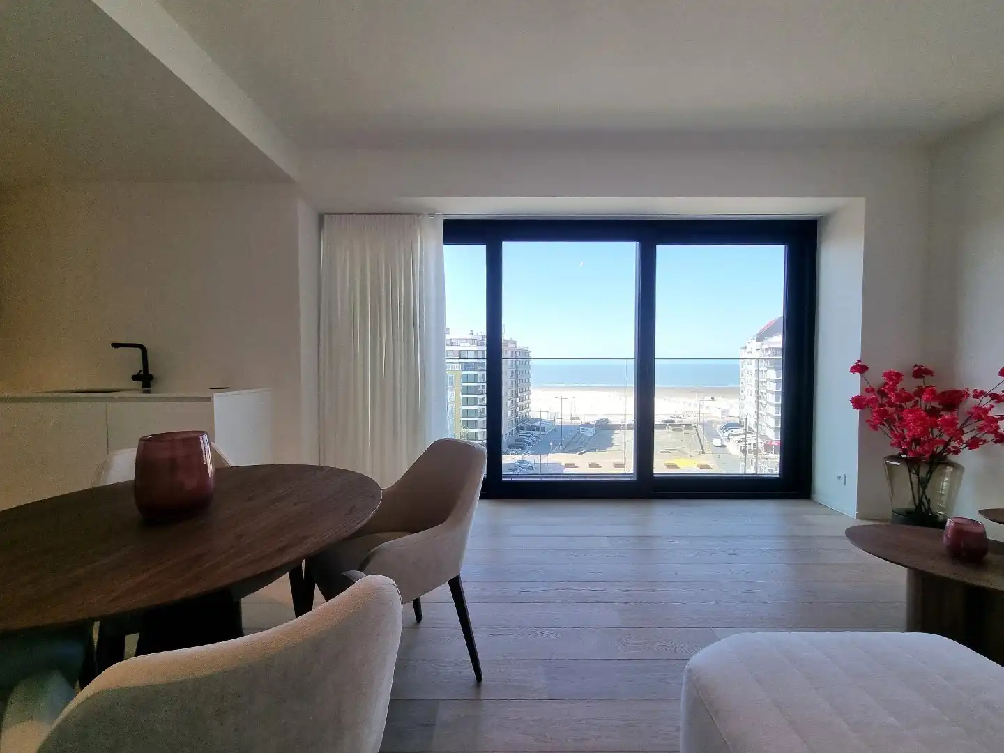 Uniek aanbod: duplexappartement in de prestigieuze Heldentoren foto 4