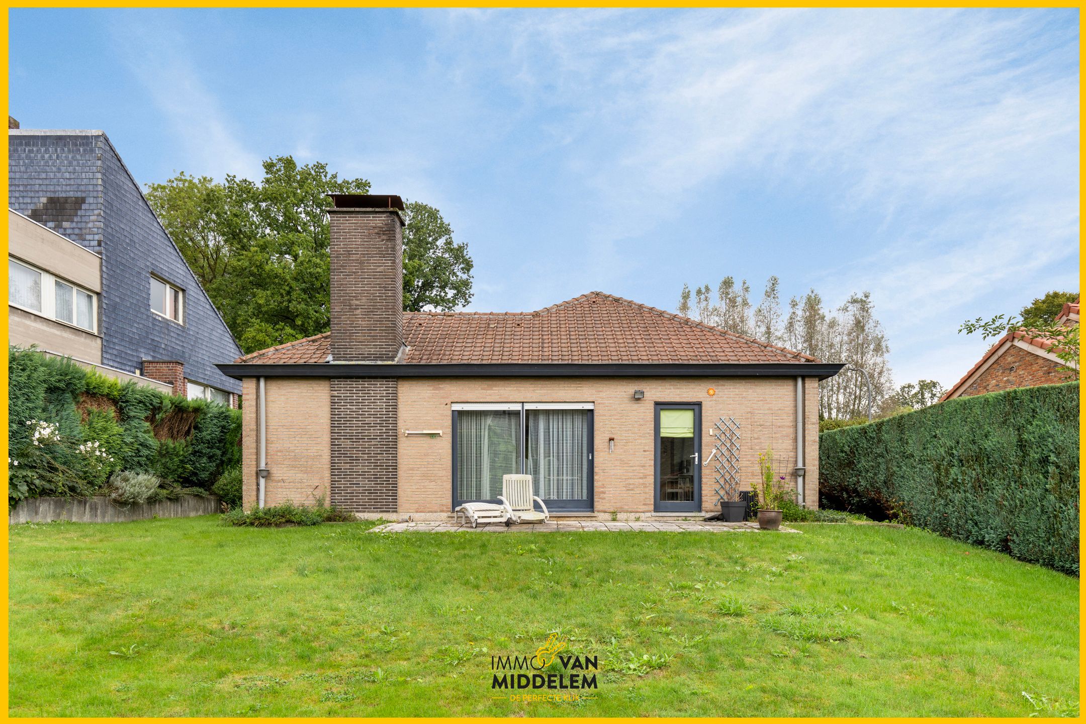 OP TE FRISSEN BUNGALOW MET 3 KAMERS, GARAGE EN TUIN foto 16