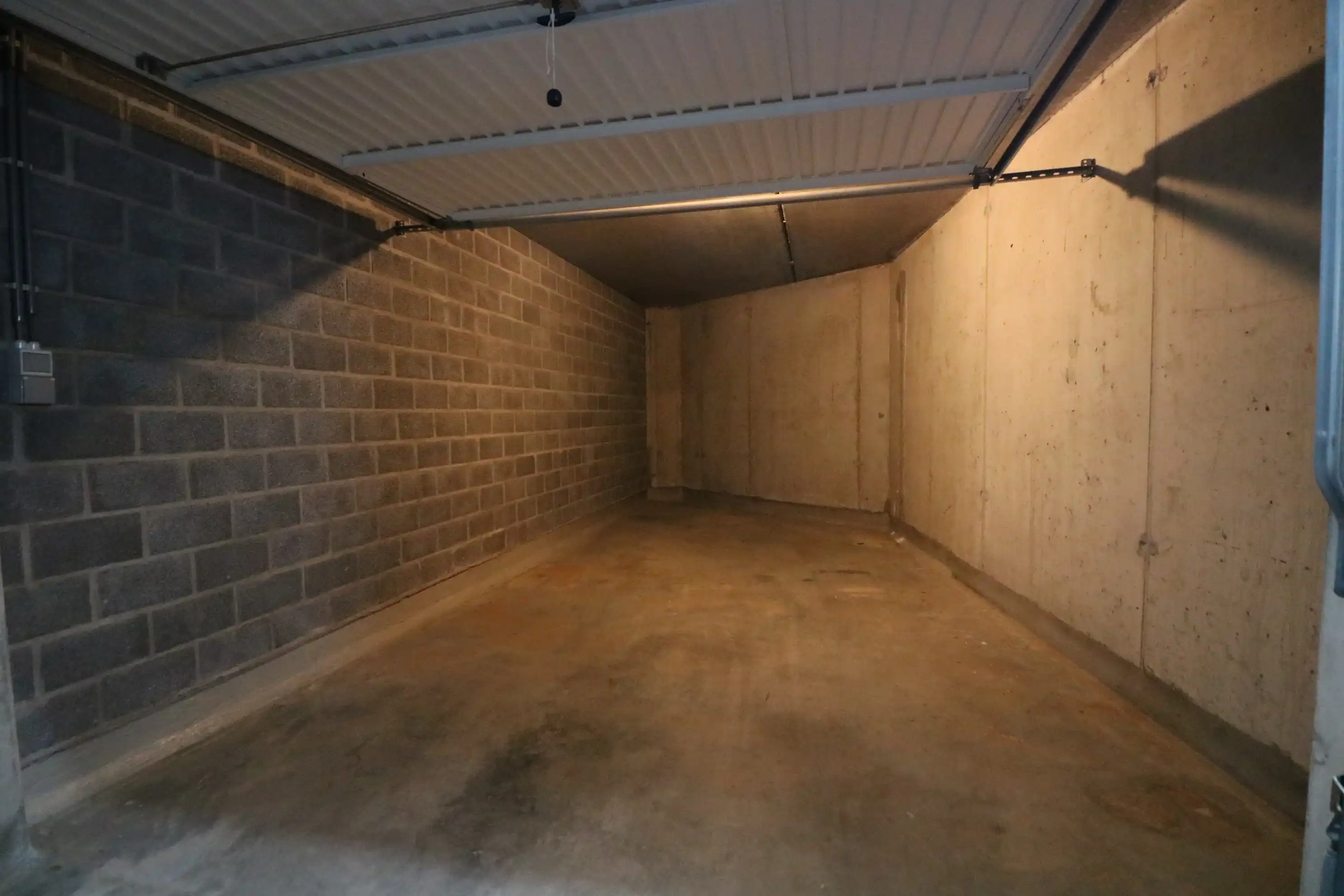 Bijzonder ruim appartement met 3 slaapkamers, 2 badkamers en open zichten, met de mogelijkheid om een garagebox aan te kopen in het gebouw. foto 7