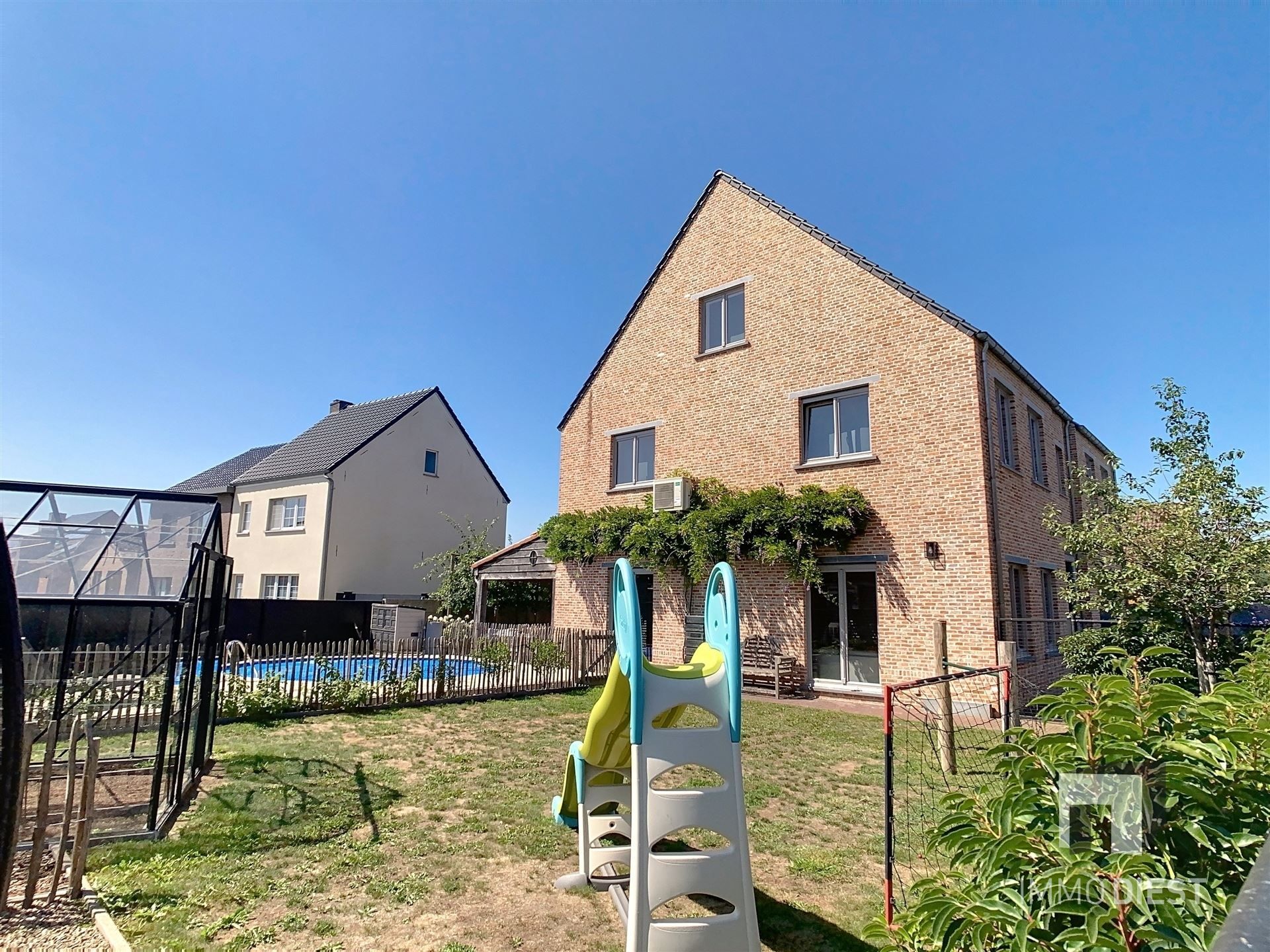Stijlvolle pastorijwoning met 6 slaapkamers in Vorst op 5a 48ca, pure charme en ruimte! foto 3