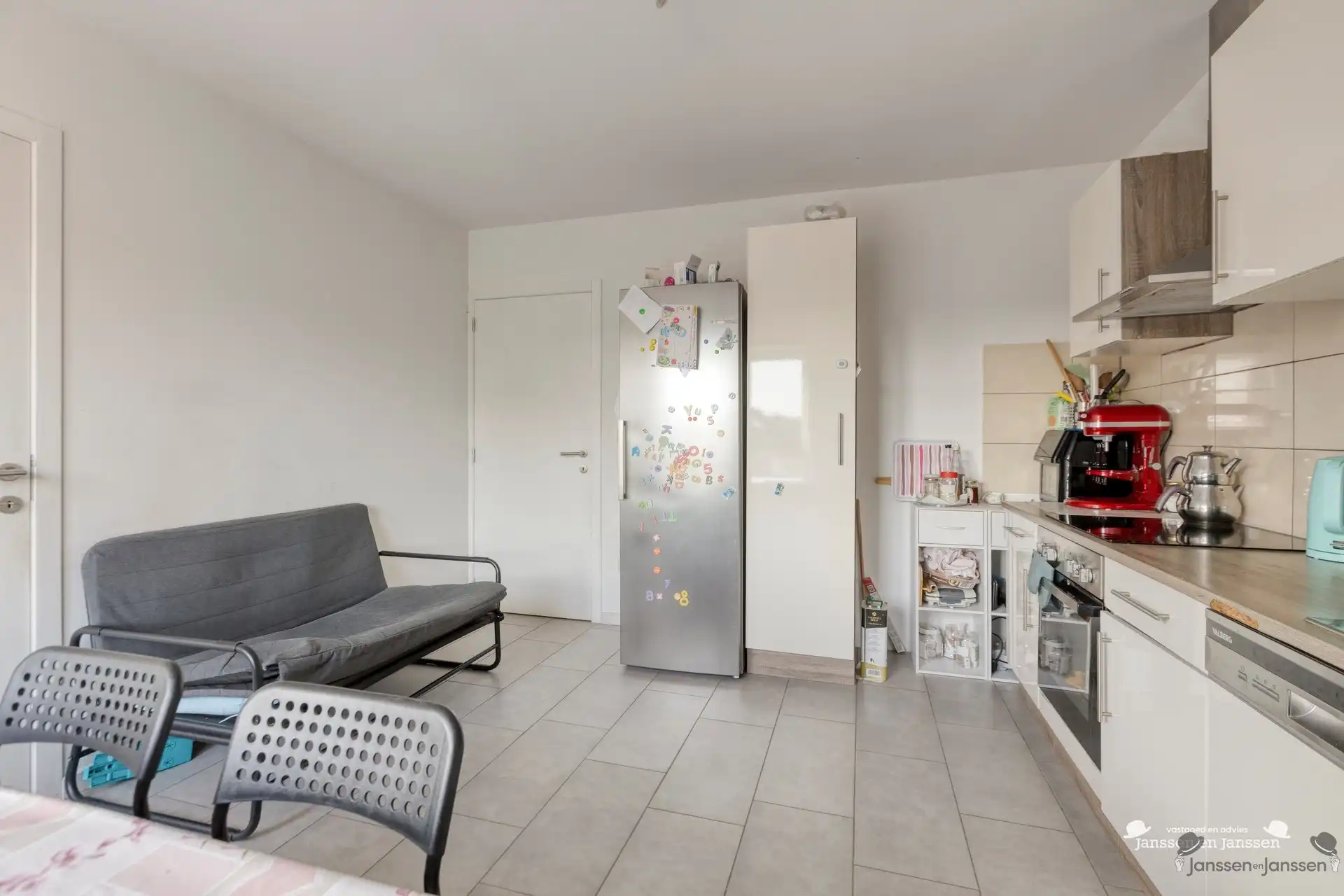Praktisch duplexappartement met 2 slaapkamers en overdekt terras in het centrum van Leopoldsburg foto 7