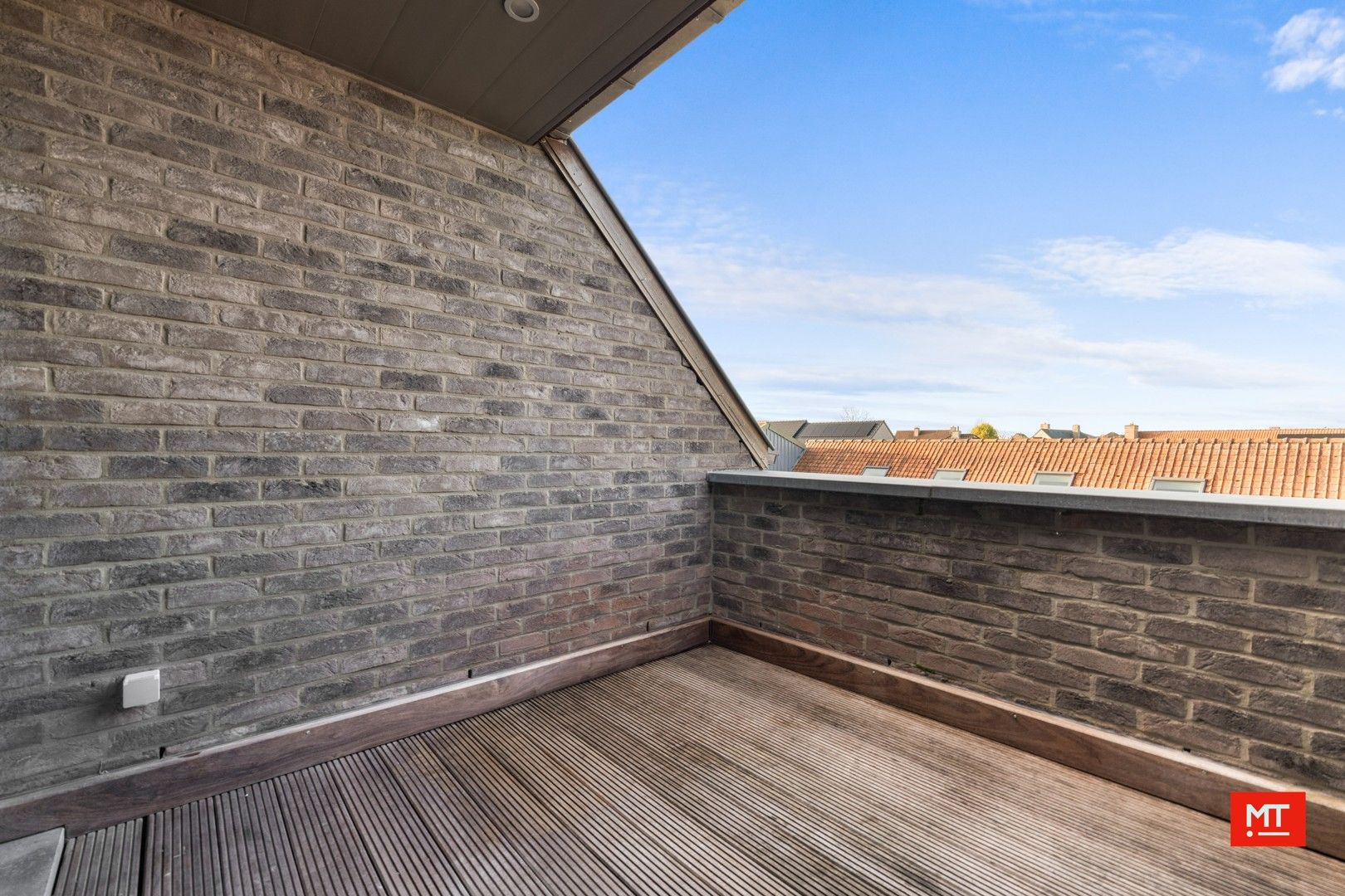 Instapklaar appartement met 2 slaapkamers en Zuidgericht terras te koop in het centrum van Zonnebeke foto 8