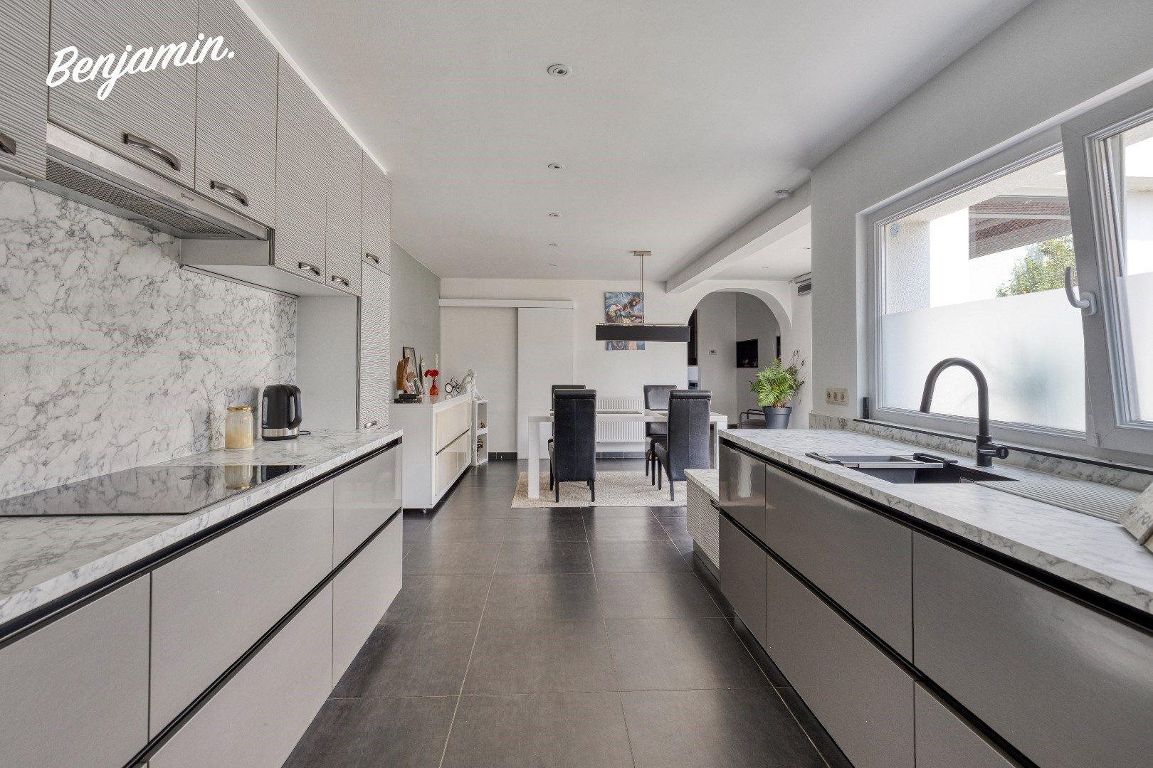 Volledig gerenoveerde woning met garage, tuin en 2 badkamers in Machelen (Zulte) foto 5