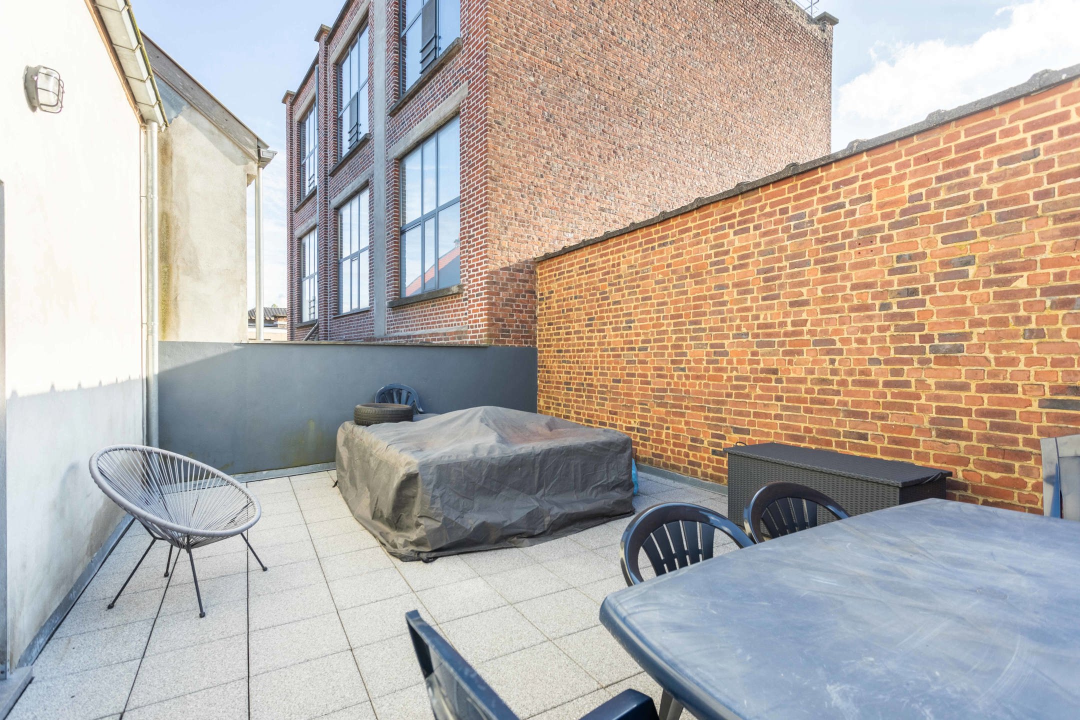Appartement met ruim terras vlakbij het station & centrum! foto 7