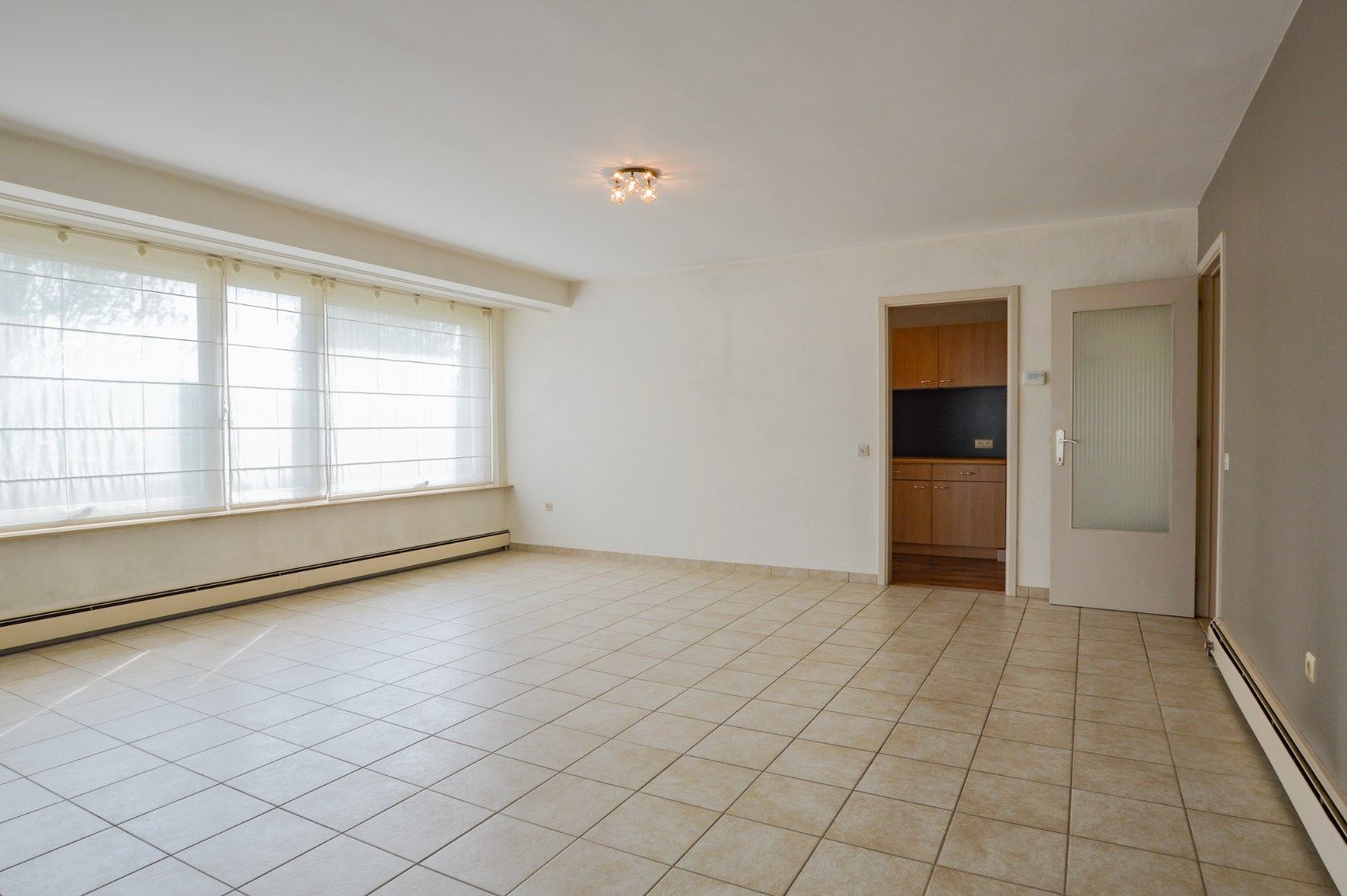 Ruim appartement op toplocatie met 3 slpks én garage in Sint-Andries foto 4