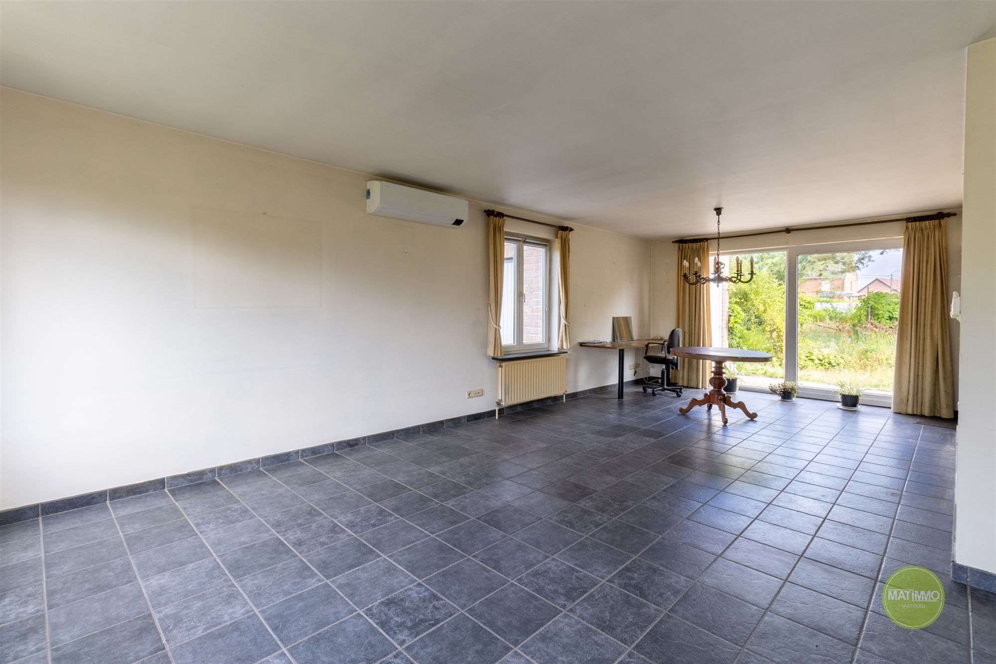 Instapklare gezinswoning met tuin en garage in Balen foto 3