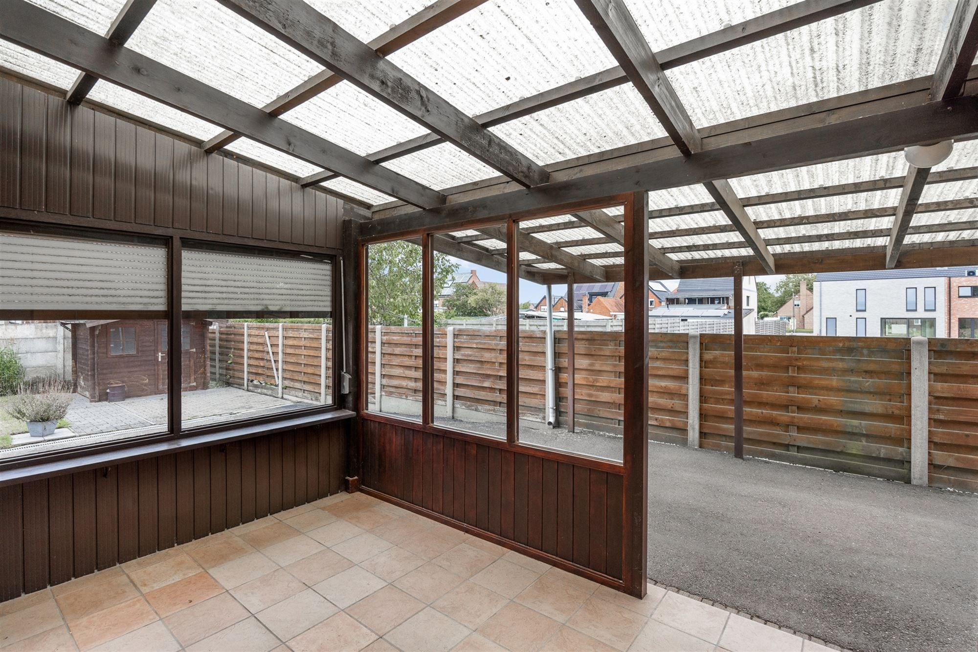 PERFECT ONDERHOUDEN GELIJKVLOERSE WONING OP IDEALE LIGGING foto 16