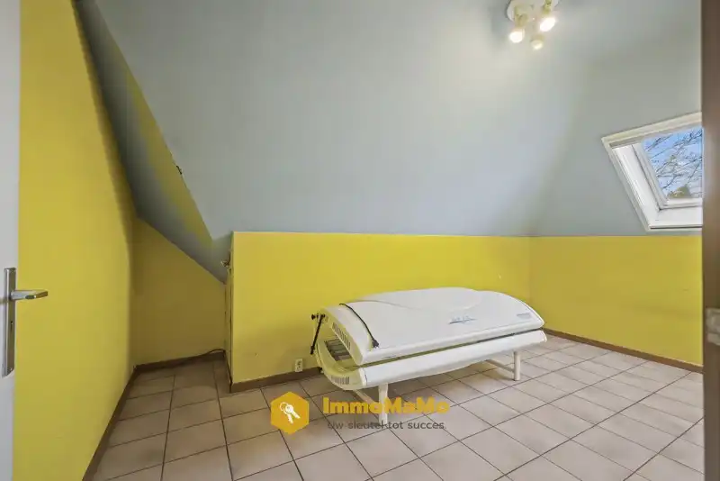 RUIME OPEN BEBOUWING MET GROTE TUIN TE KOOP IN ZELZATE foto 17