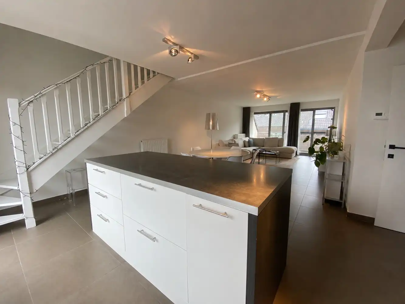 Ruim en comfortabel duplexappartement in het centrum van Lanaken foto 9