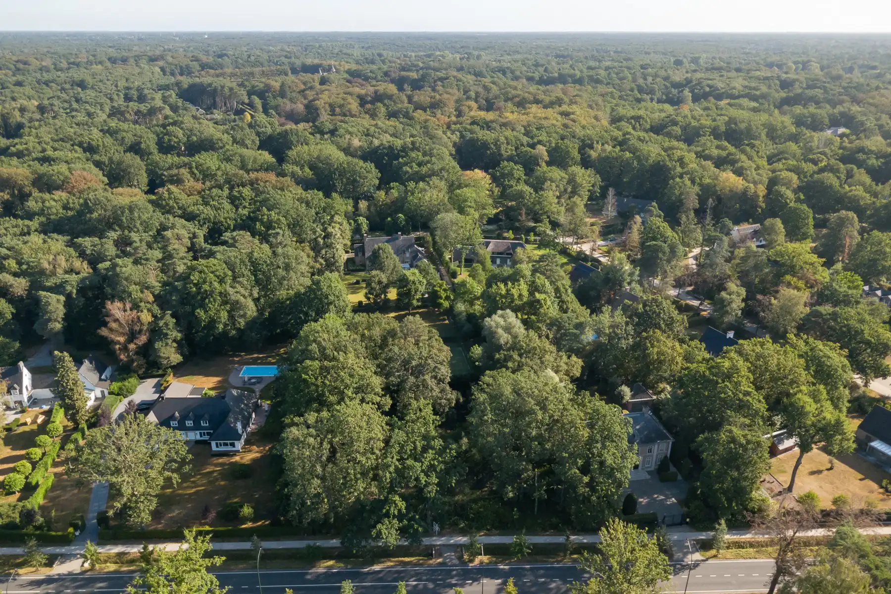 Bouwgrond van 2.247 m²  met een breedte van 50 m. te Schilde foto 4