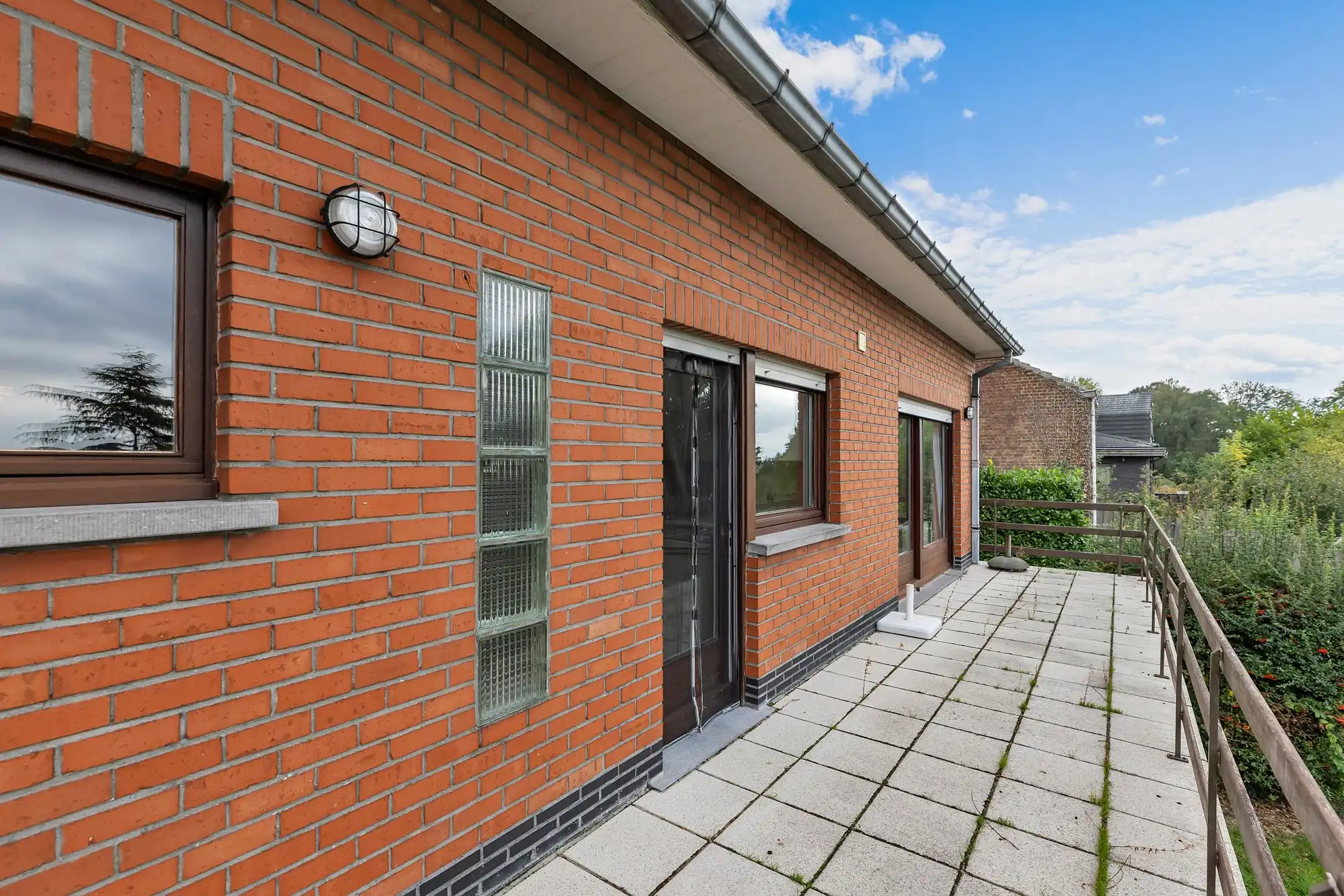 Ruime villa met 4 slpk met bouwgrond op +-18a met mooi zicht foto 18
