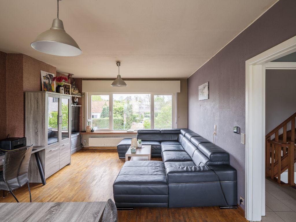 Merelbeke – op een boogscheut van Gent. Gunstig gelegen bel-étage woning (EPC B) met 4 kamers en een aangename tuin op een perceel van 245 m2. foto 4