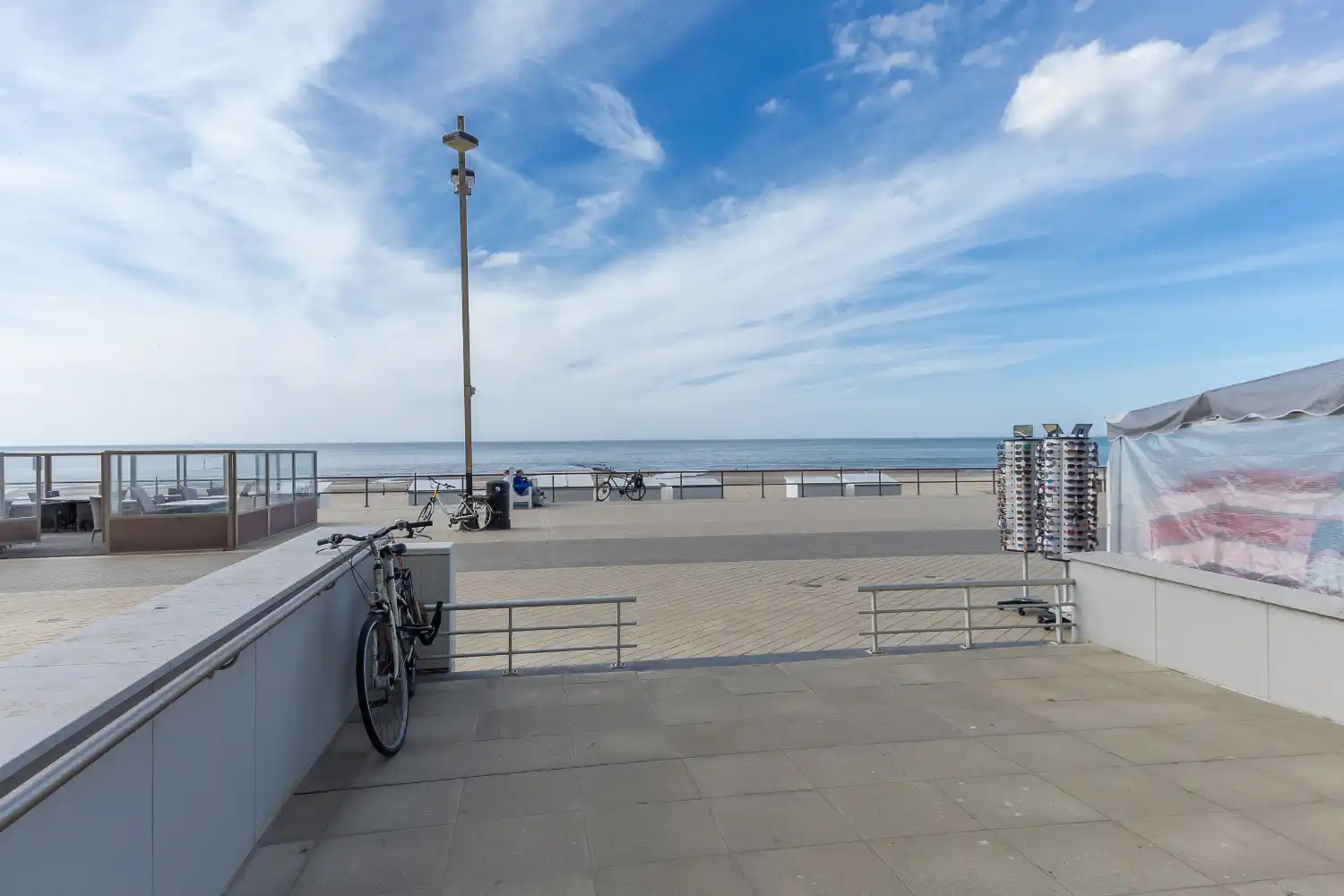 Prachtig gerenoveerd appartement in gerenoveerd gebouw met frontaal zeezicht! foto 27