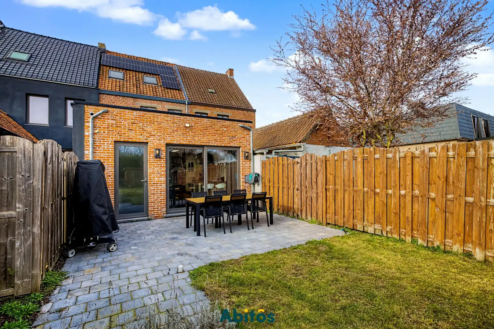 Instapklare woning met drie slaapkamers en leuke tuin foto 27