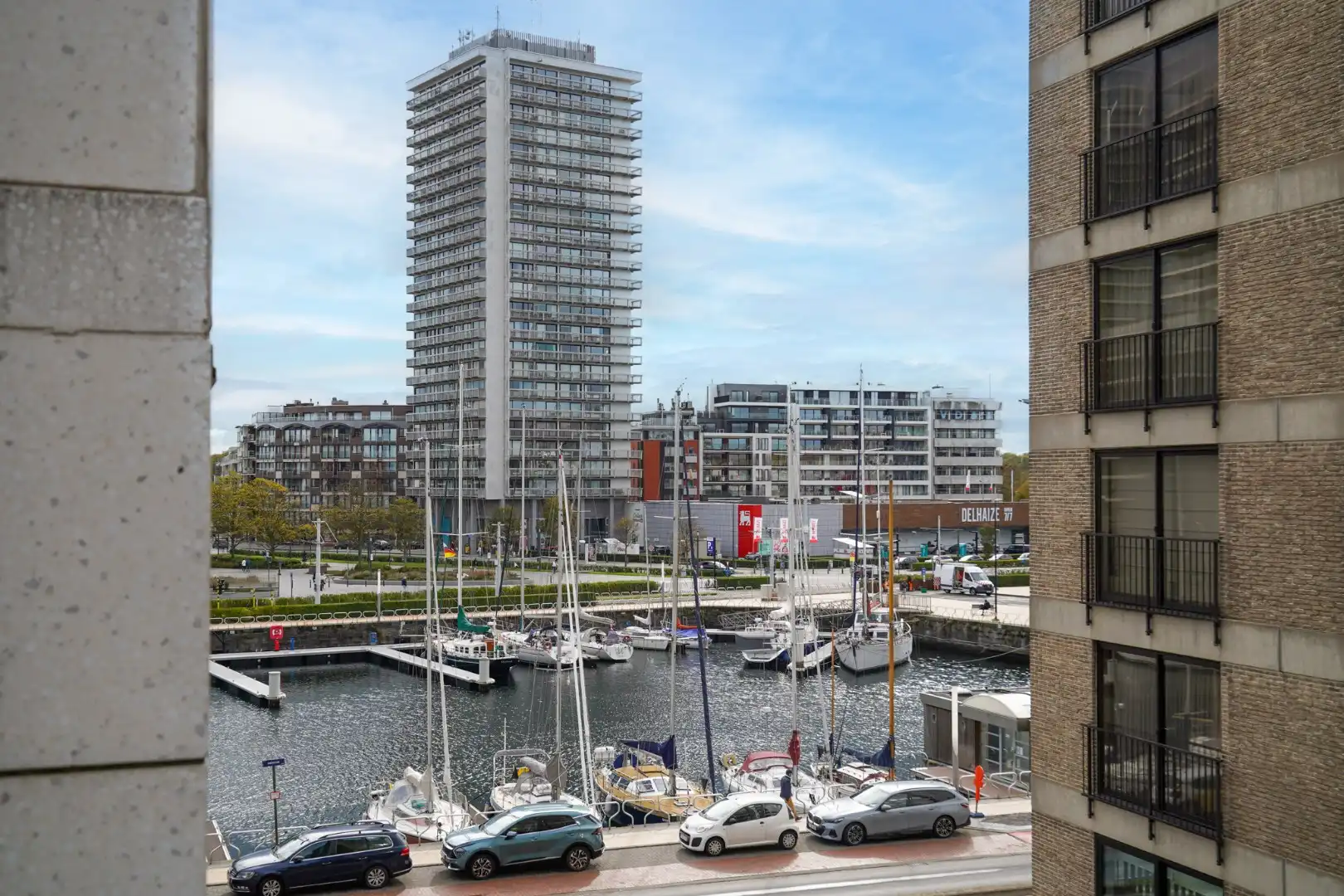 Luxueus gerenoveerd 3-slpk-appartement in hartje Oostende foto {{pictureIndex}}