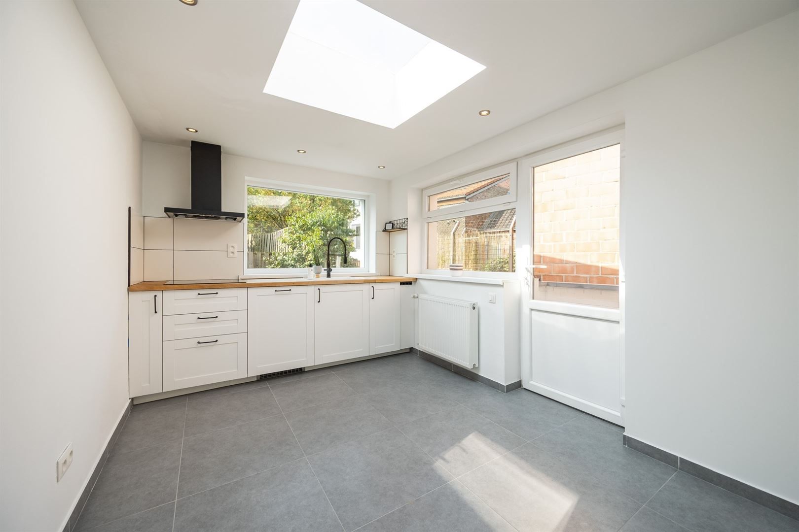 Ruime bel-etage woning met twee slaapkamers foto 6