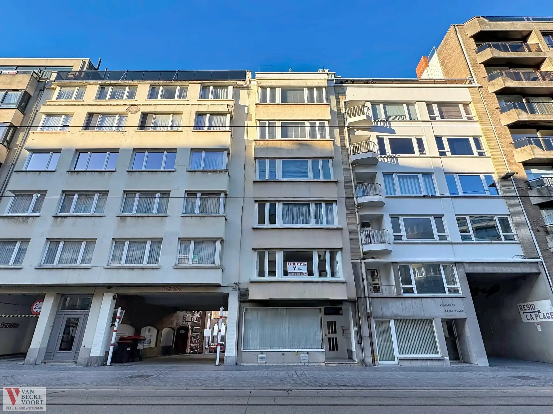 Stijlvol gerenoveerd appartement met 2 slaapkamers en terras foto 13