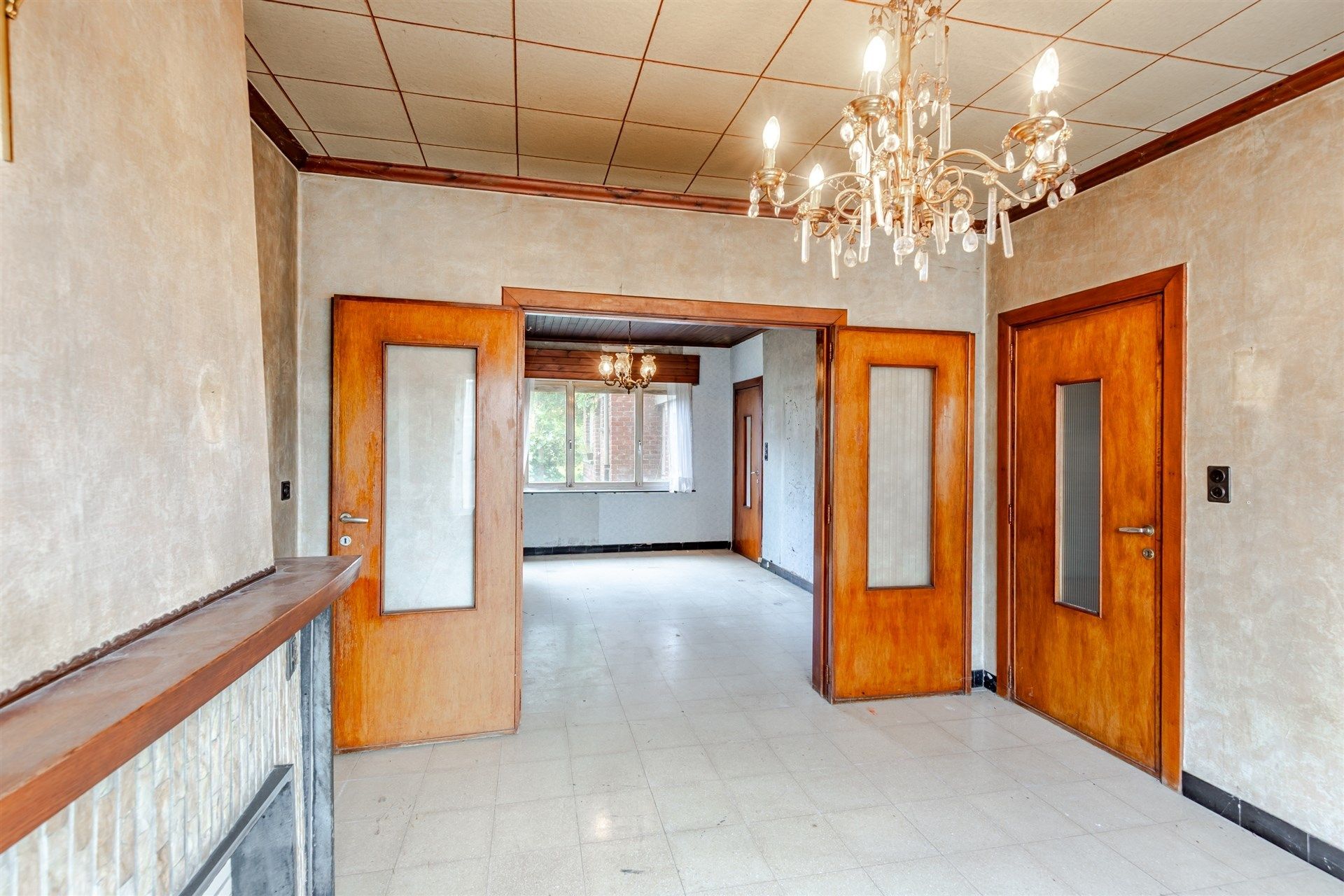 Volledig te renoveren woning met 3 slaapkamers in Wetteren foto 3