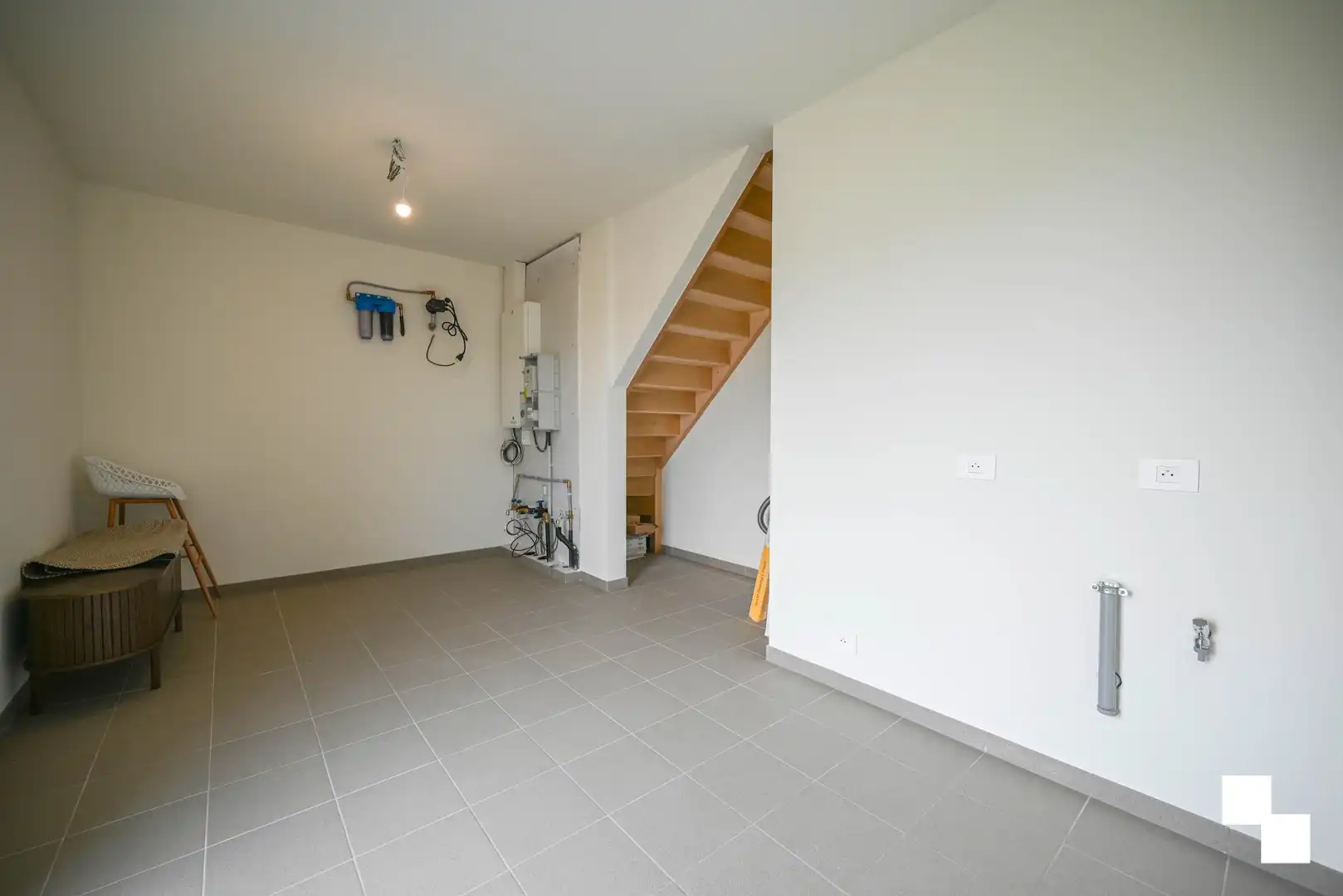 Hoogwaardig afgewerkte halfopen nieuwbouwwoning foto 10