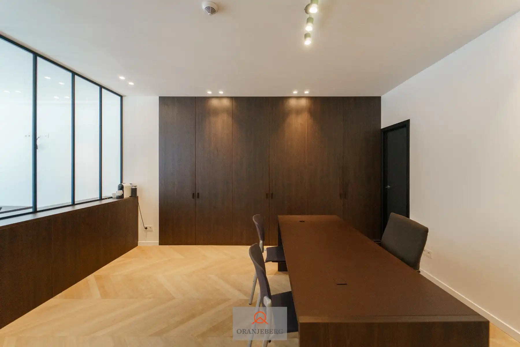 Prachtig handelsgelijkvloers in centrum Gent foto 17