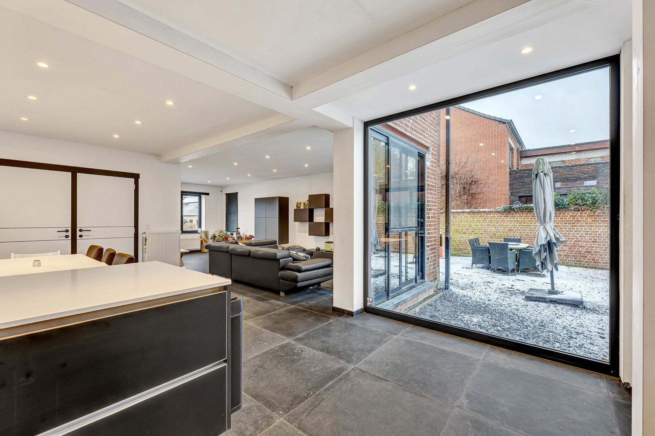 Instapklare woning met paardenaccommodatie te Ninove foto 18