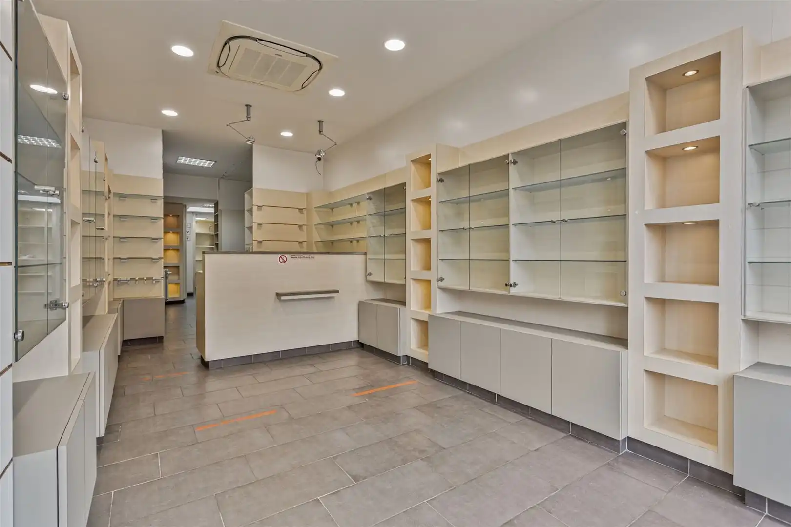 Handelswoning met duplex appartement op TOPLOCATIE foto 12