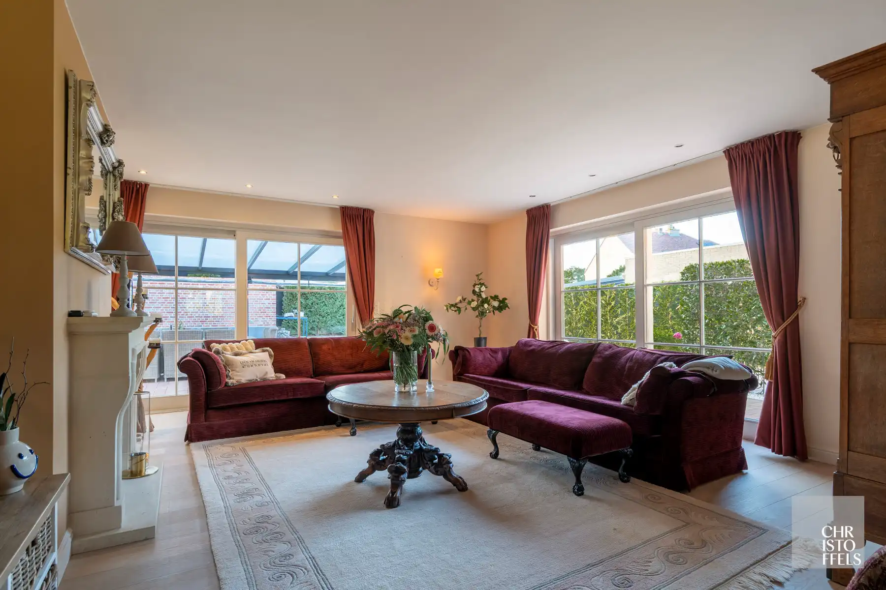 Charmante, volledig gerenoveerde villa op 1.000 m² met 4 slaapkamers en 2 badkamers foto 2