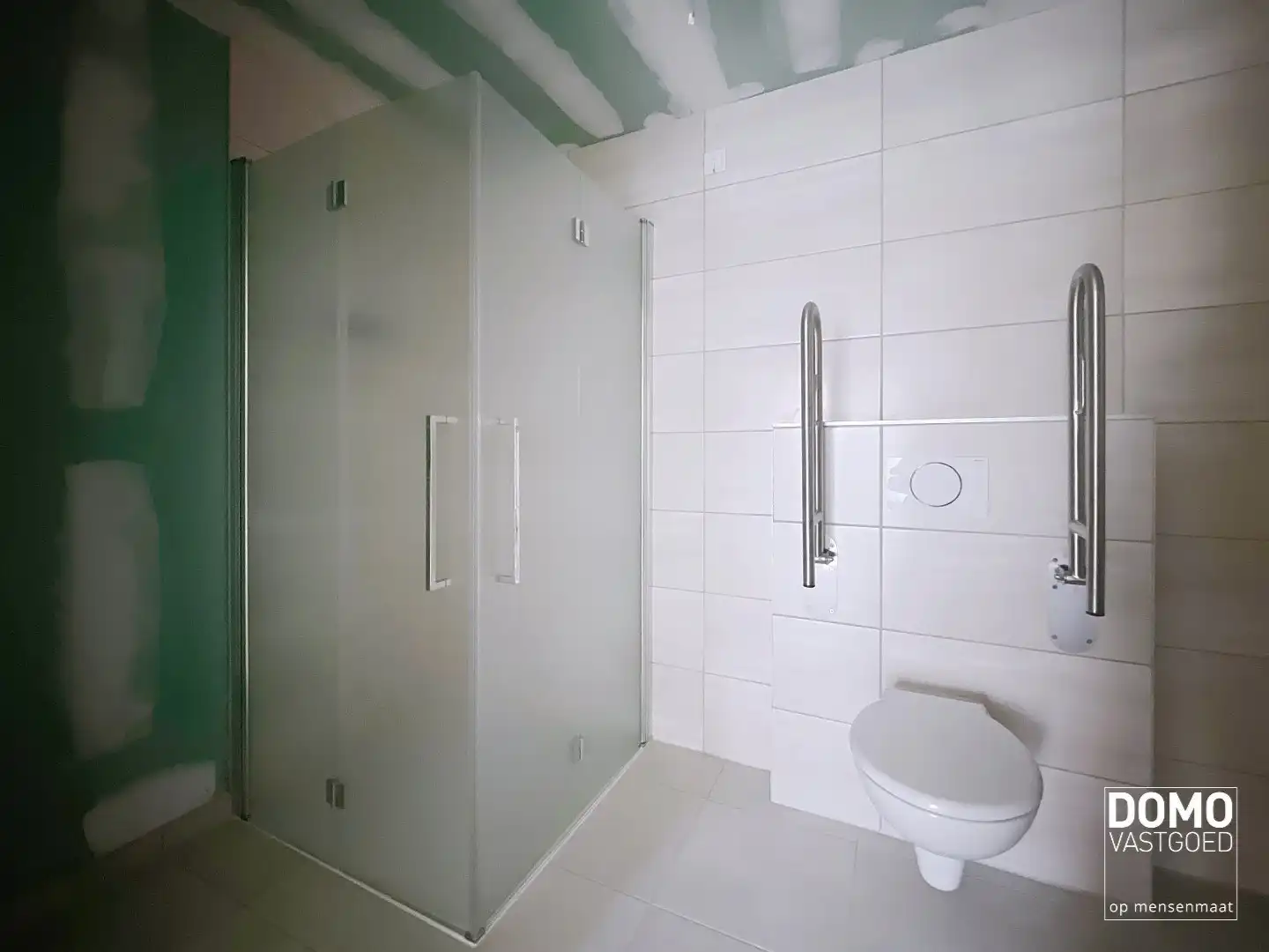 GOED GELEGEN SERVICEFLAT TE HUUR IN CENTRUM HASSELT foto 9