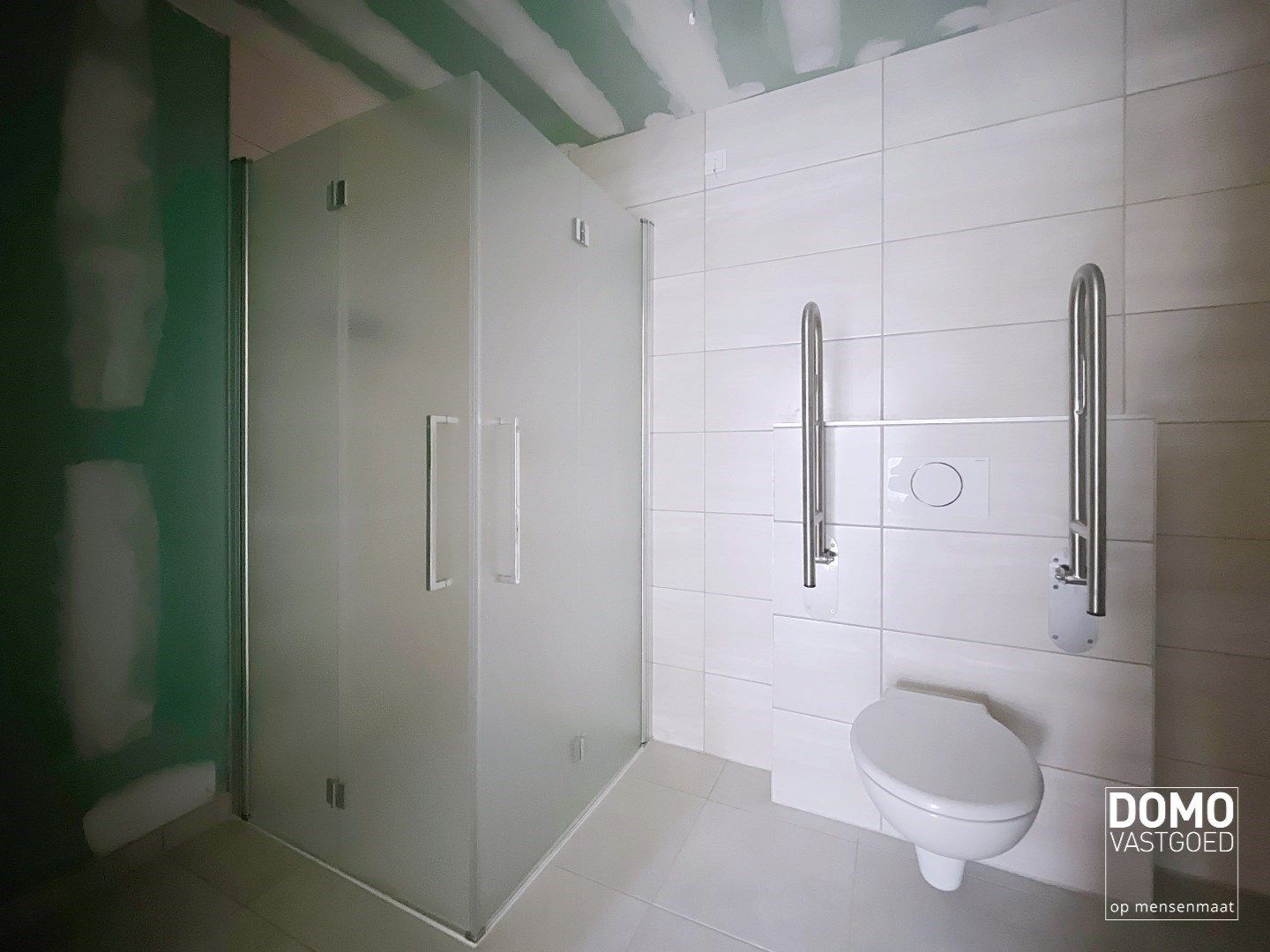 GOED GELEGEN SERVICEFLAT TE HUUR IN CENTRUM HASSELT foto 9