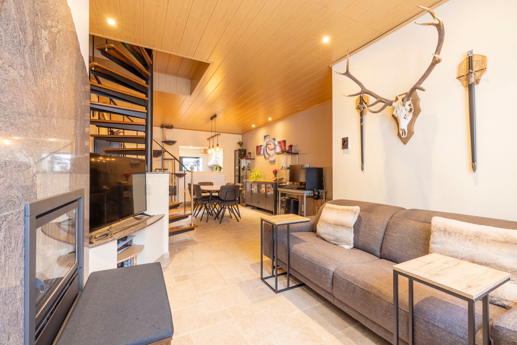 VERNIEUWDE WONING MET 3 SLAAPKAMERS EN TUIN! foto 5