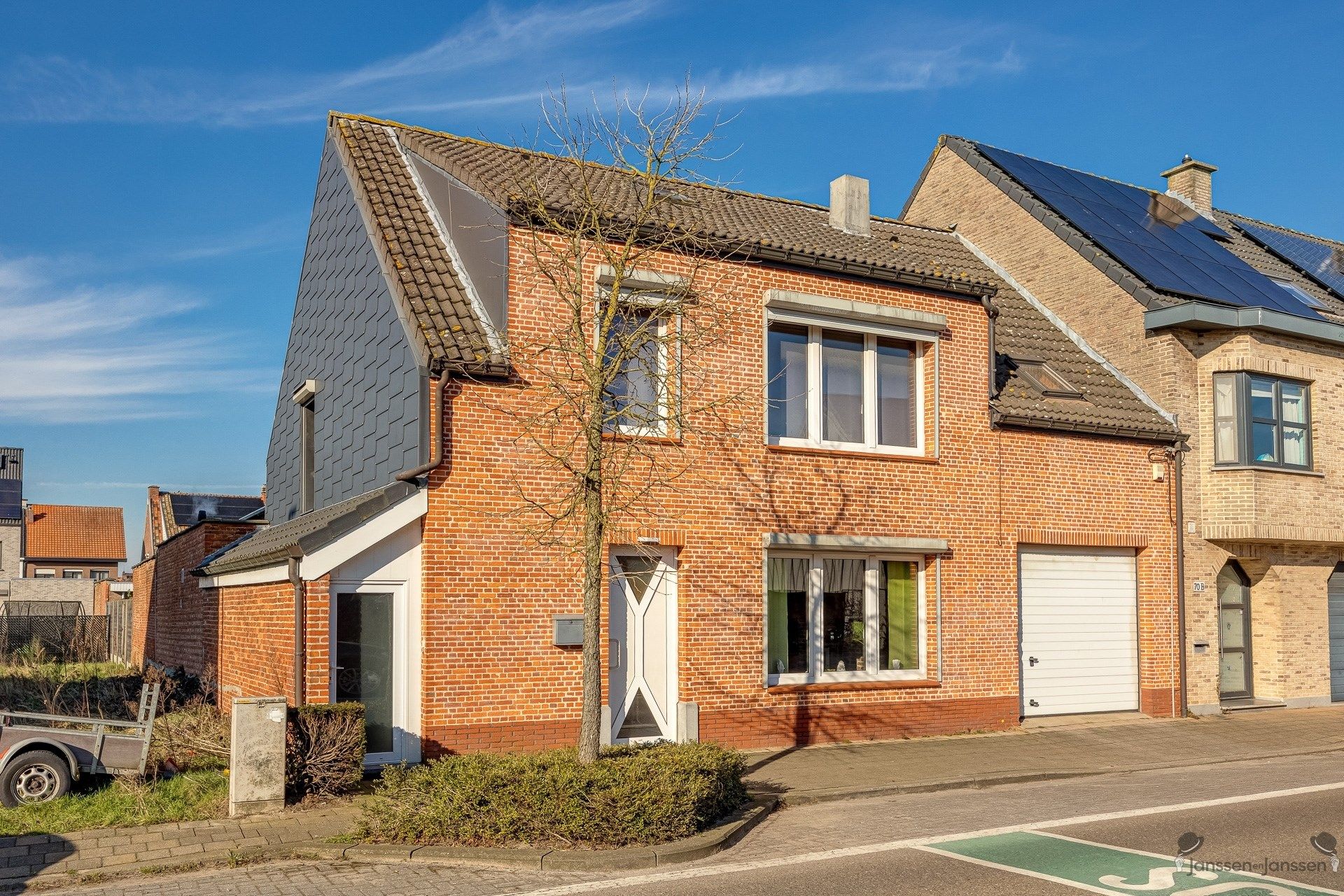 Ruime woning met bijgebouw op een perceel van 497m². foto 32