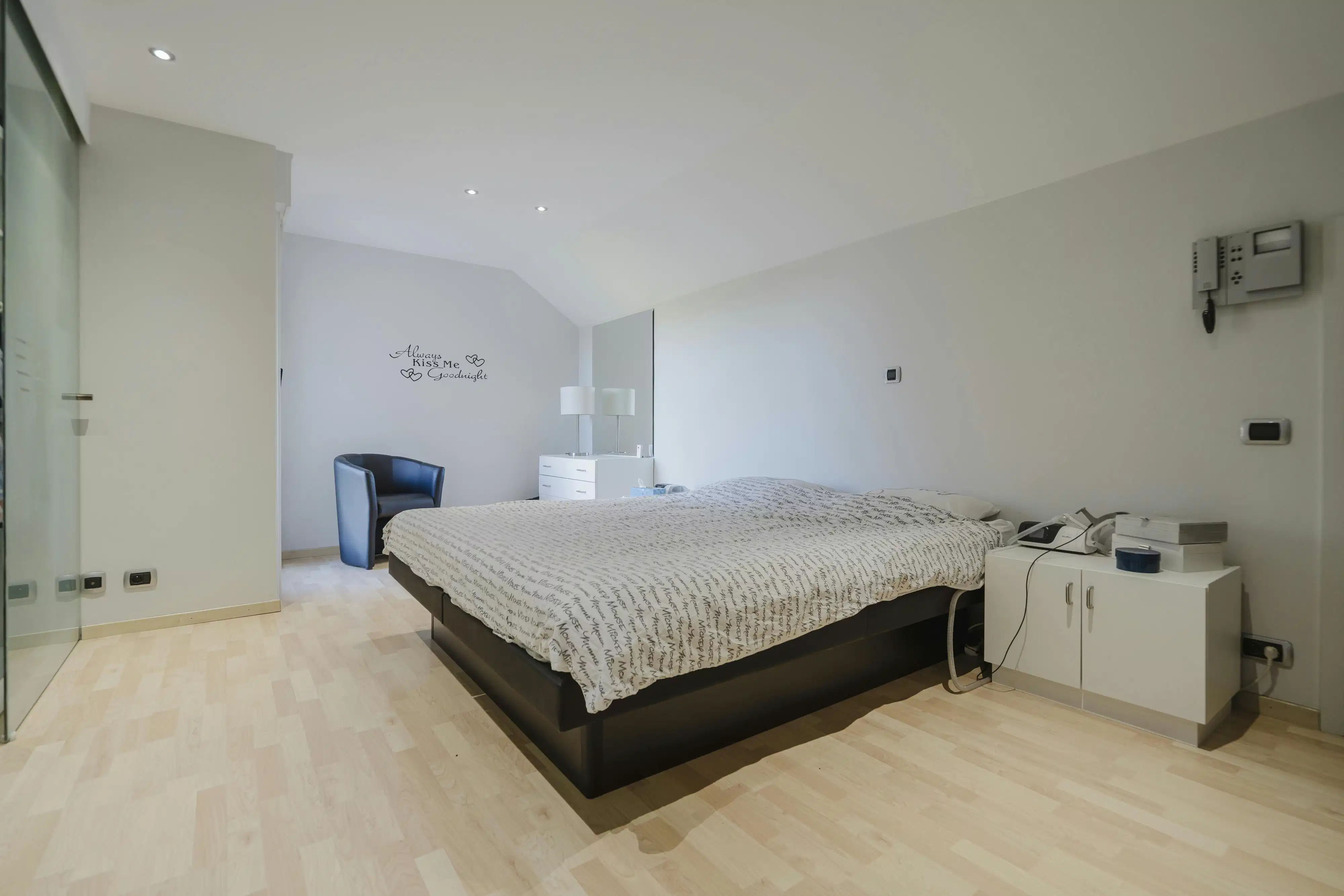 Ruime villa met 6 kamers te koop in Sint-Eloois-Vijve foto 15