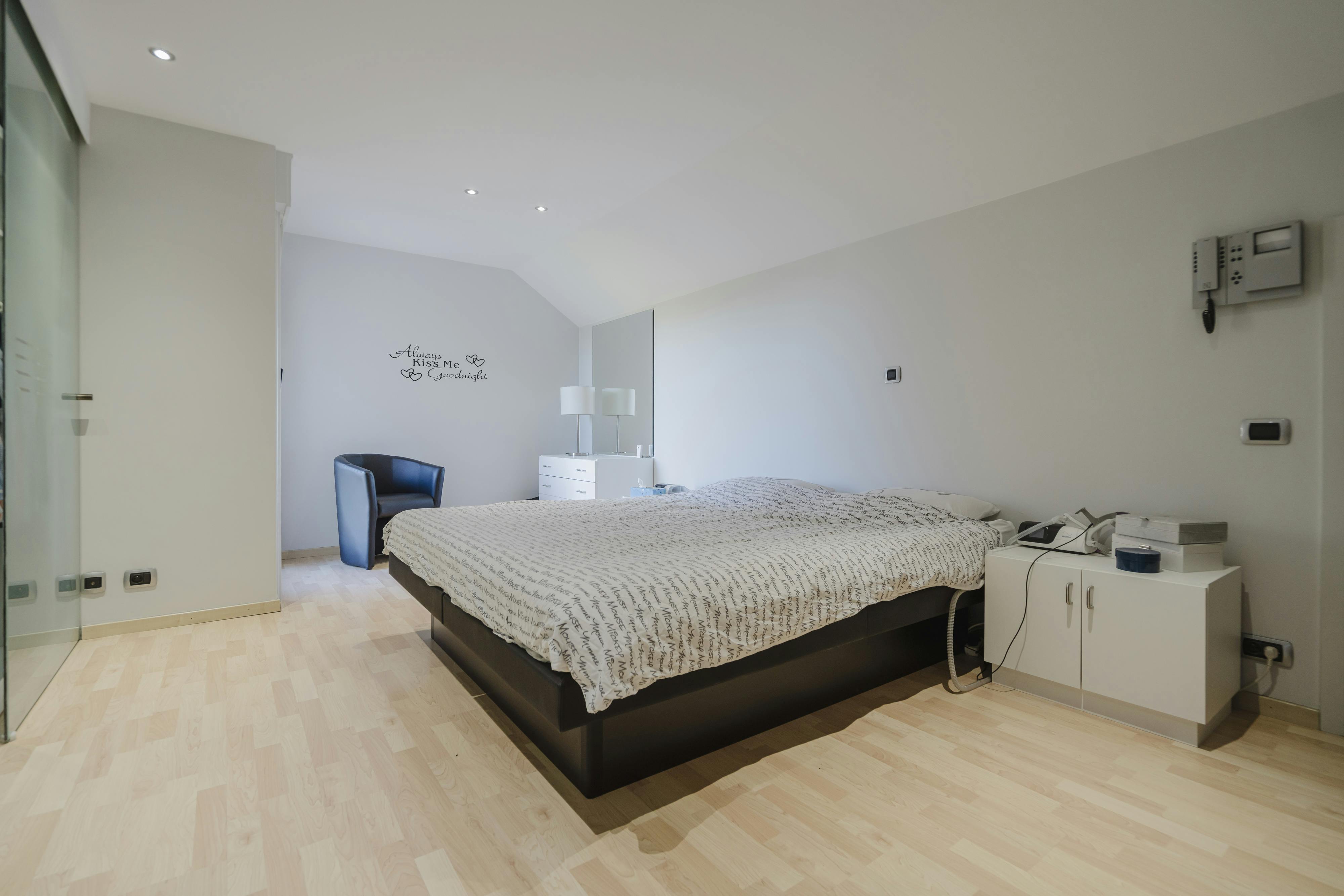 Ruime villa met 6 kamers te koop in Sint-Eloois-Vijve foto 16